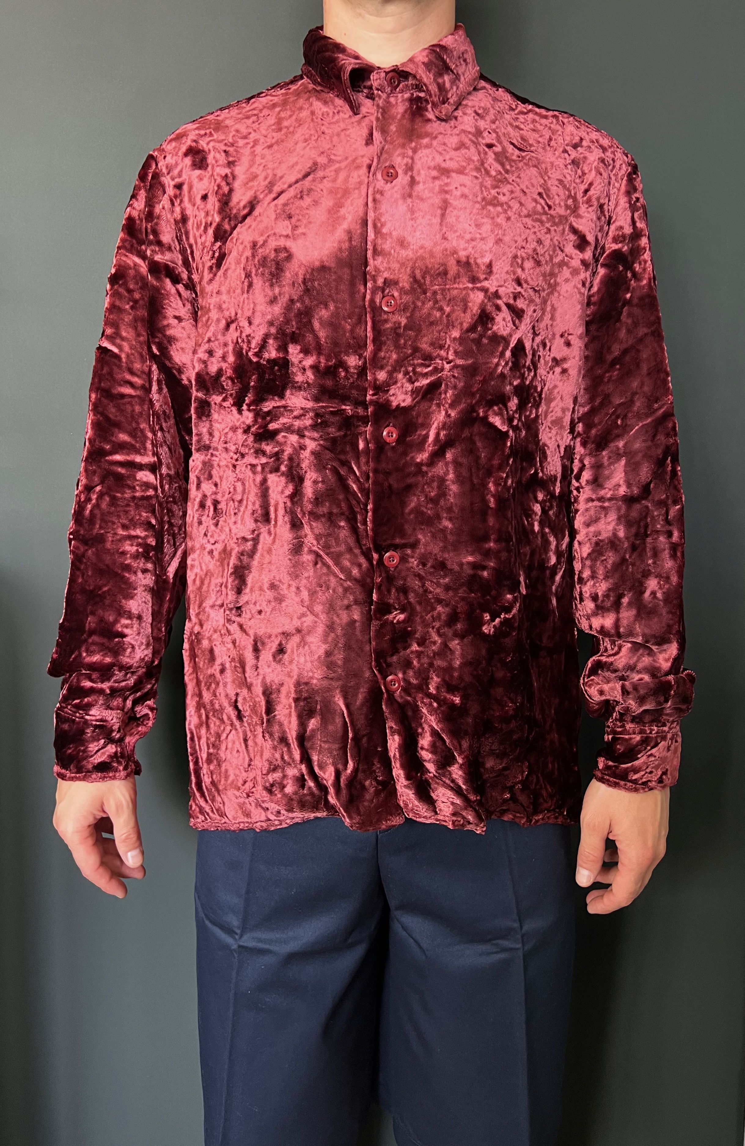 AMI AMI - Alexandre Mattiussi Velvet Shirt, Wine, Size 39 Size US M / EU 48-50 / 2 - 7 Thumbnail
