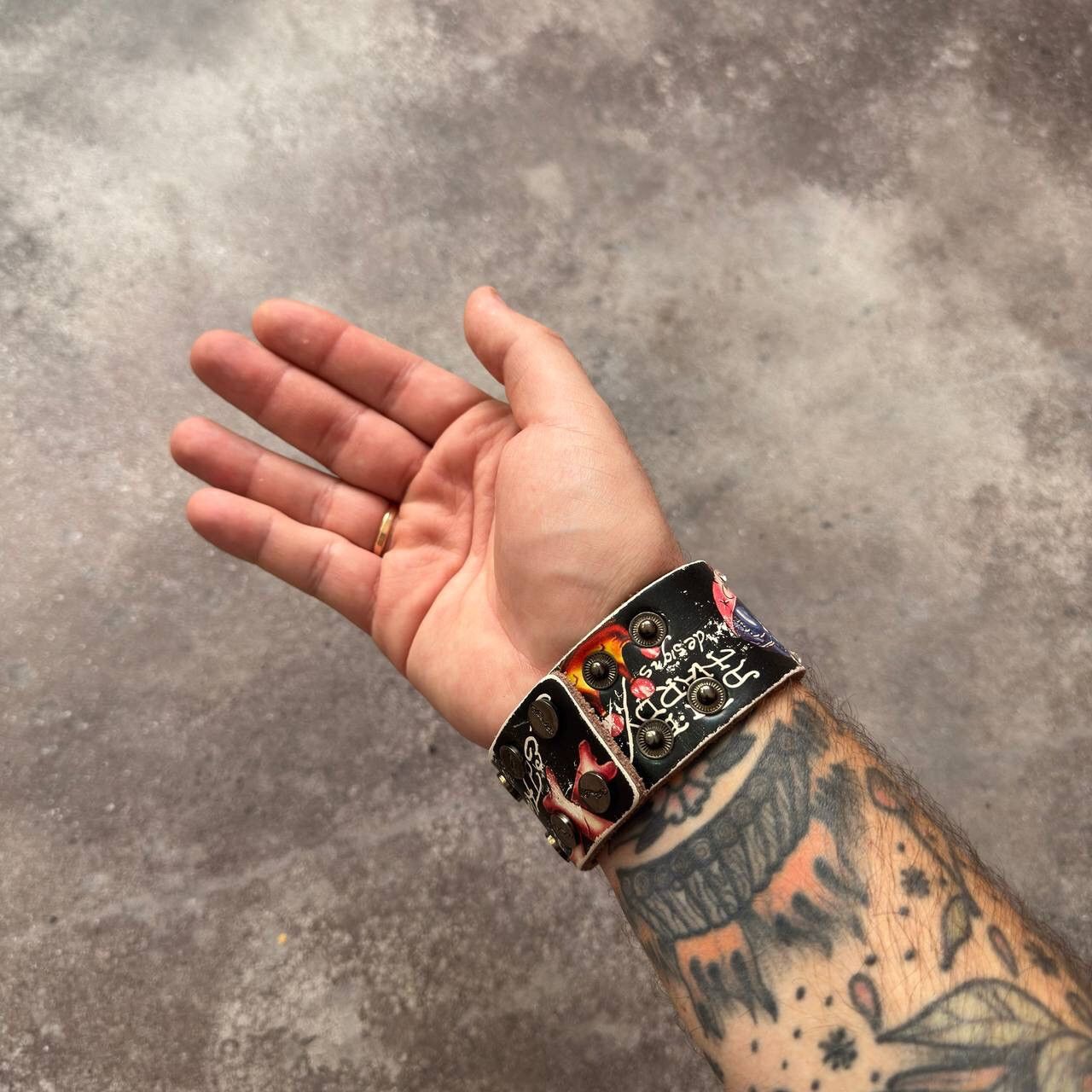 Ed Hardy × Vintage Ed Hardy Vintage Y2K Rhinestones Leather Bracelete Size ONE SIZE - 2 Thumbnail