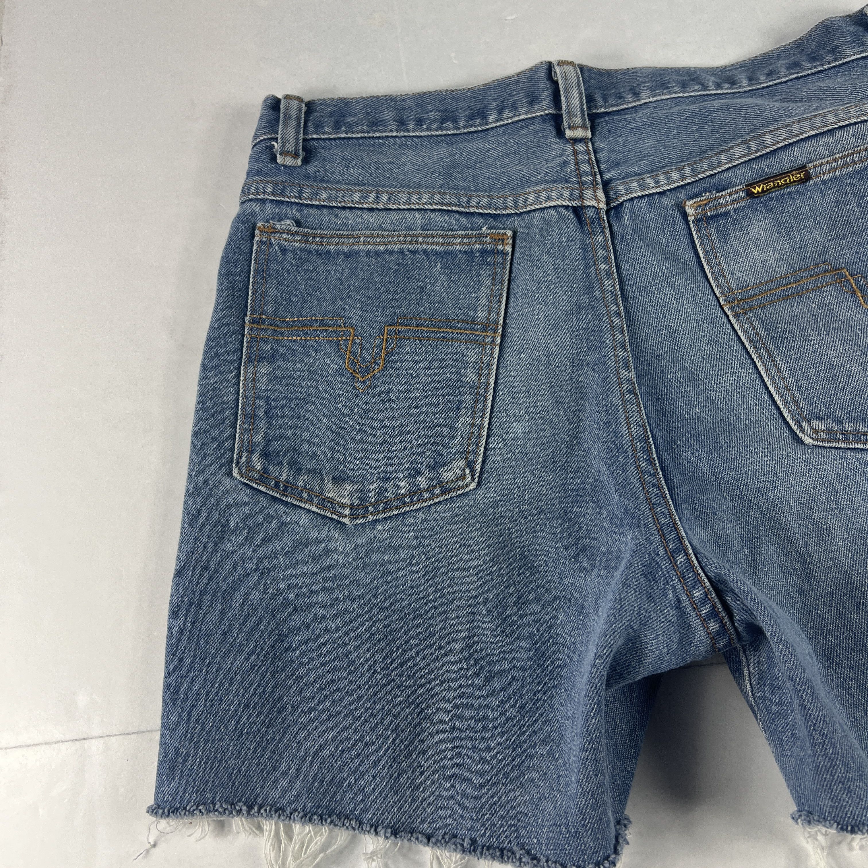 Wrangler VTG Wrangler Shorts Faded Cut Off Denim Jorts Talon Zipper Size US 30 / EU 46 - 7 Thumbnail