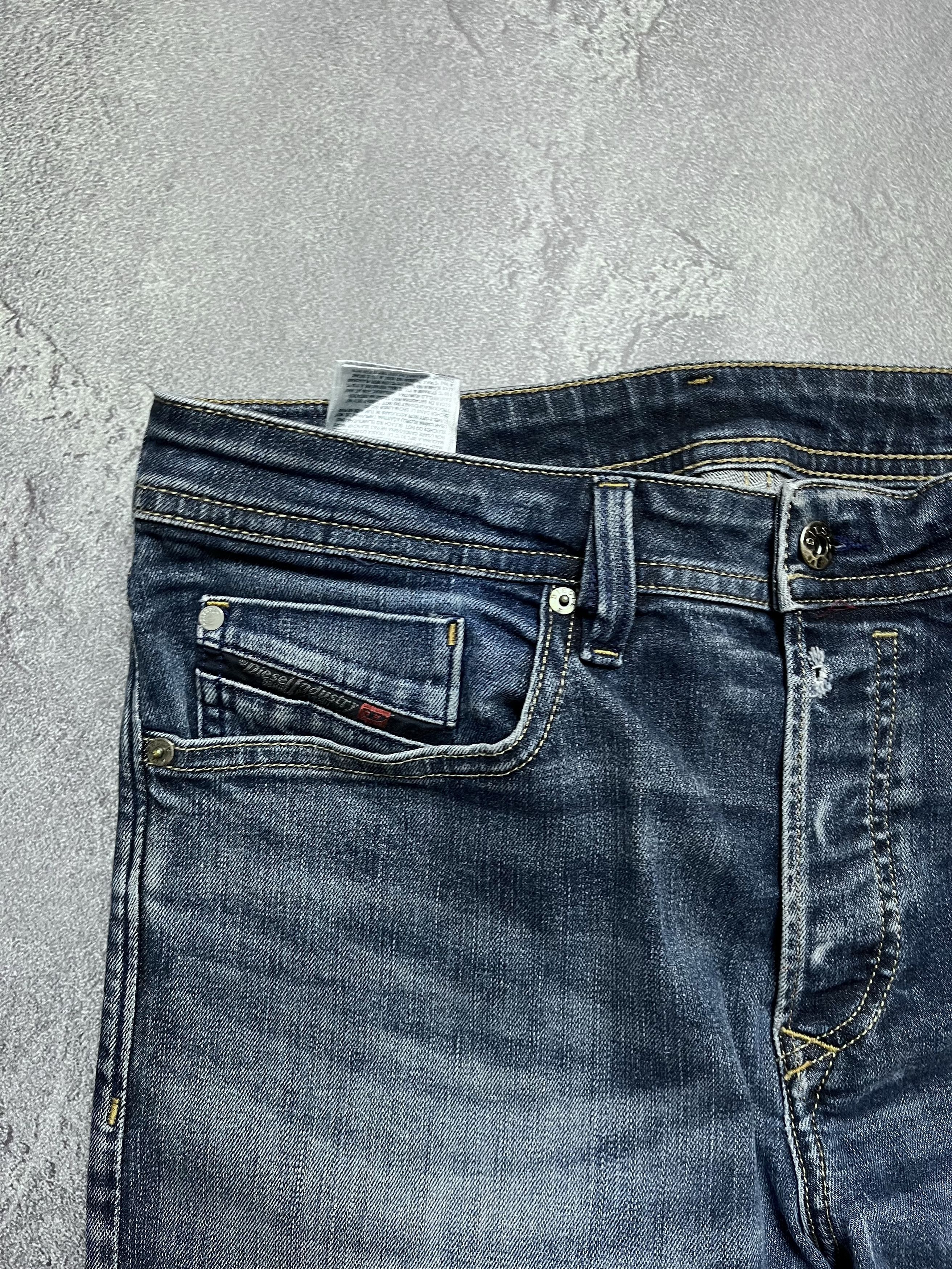 Diesel Vintage Jeans Diesel Industry Bootcut Flared Big Logo Y2K Size US 32 / EU 48 - 6 Thumbnail