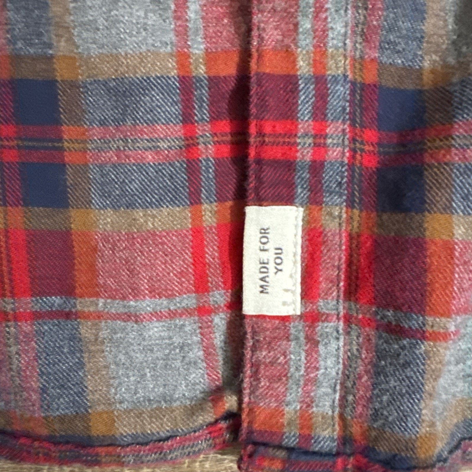 American Eagle Outfitters American Eagle Men XL Gray And Red Plaid Long Sleeve Size US XL / EU 56 / 4 - 3 Thumbnail