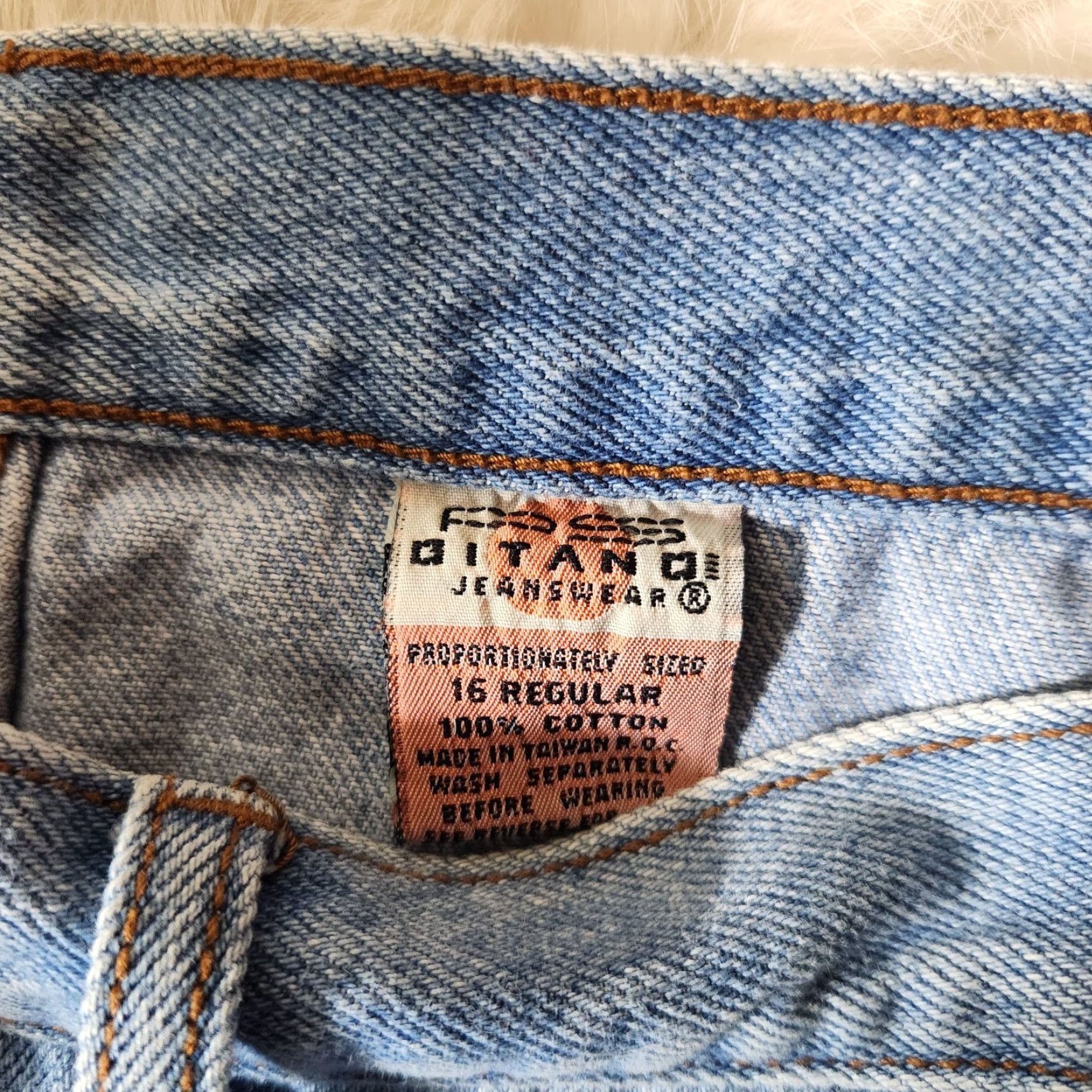 Vintage VINTAGE Gitano Skirt Jeans Yoked Light Wash Above Knee Length 16 Women Size 38" / US 16 / IT 52 - 5 Thumbnail