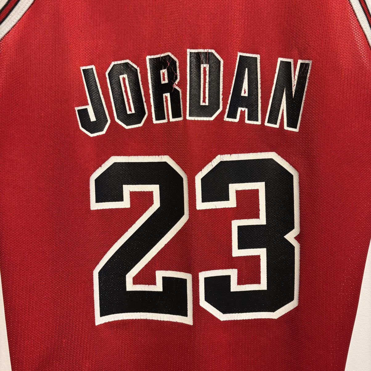 Champion Authentic 1992 Michael Jordan Champion Jersey 44 Red Vintage Size US M / EU 48-50 / 2 - 9 Thumbnail