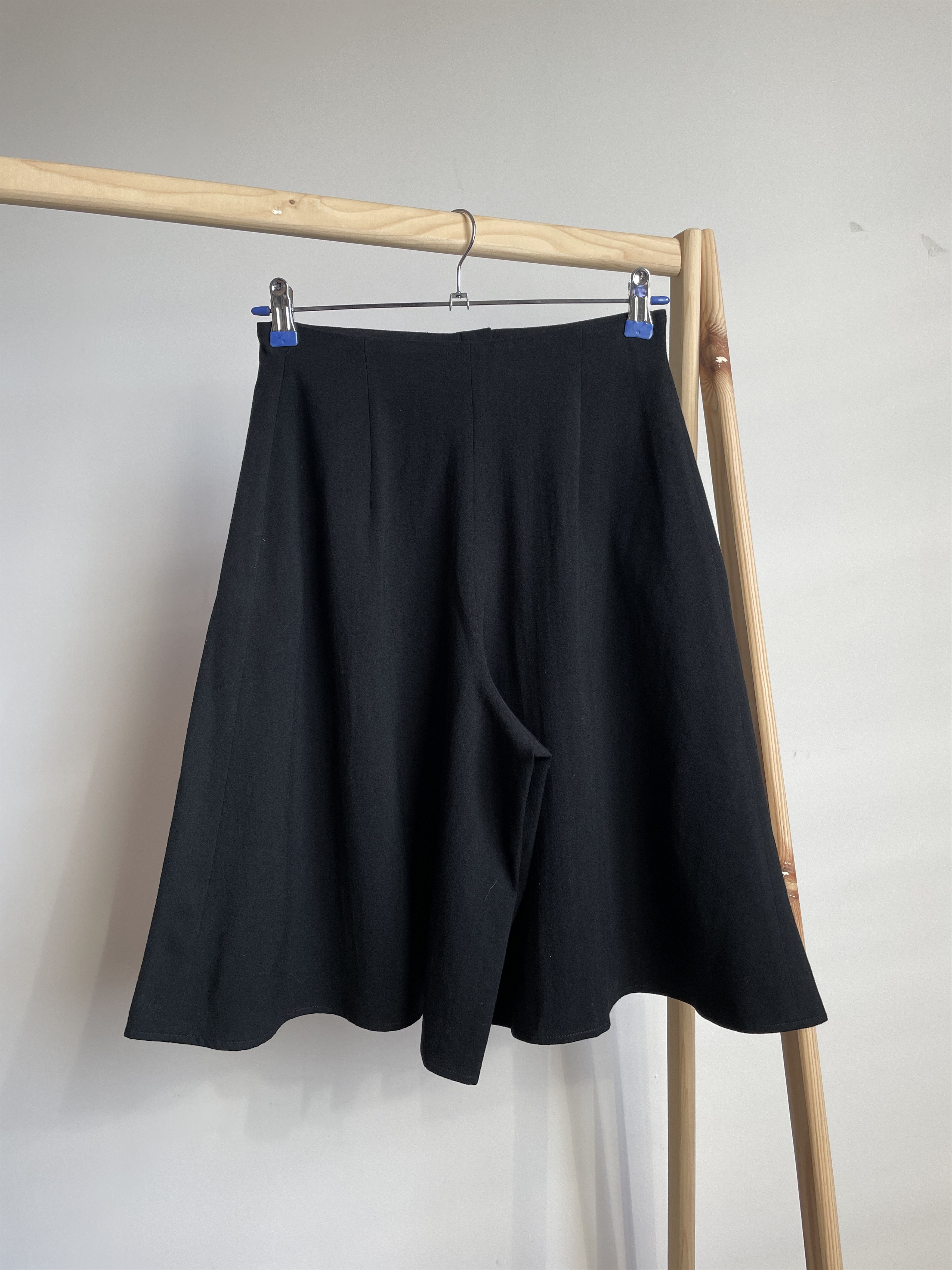 Helmut Lang Helmut Lang Collection Calla 80s Womens Pleated Shorts Skirt Size 28" / US 6 / IT 42 - 3 Thumbnail