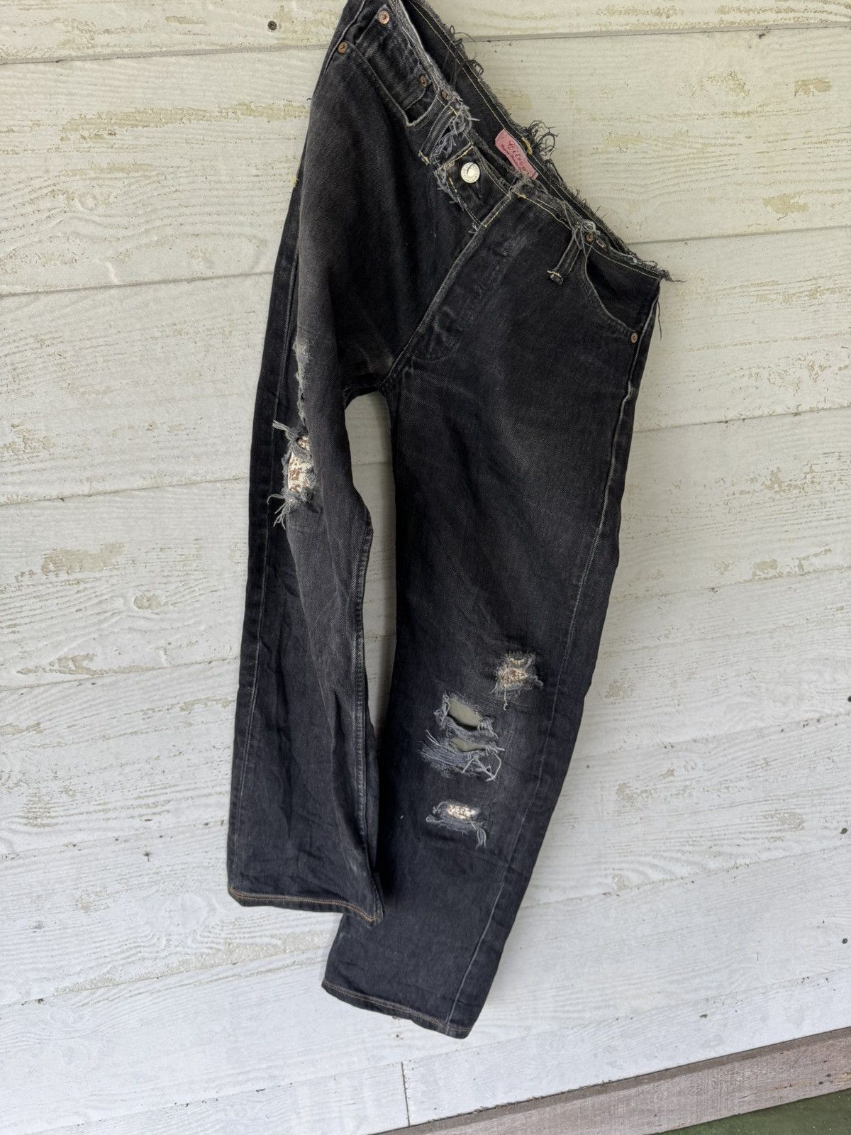 Levi's Made & Crafted VINTAGE LEVI’S 501 JEANS DESTRESS CANADA Size US 32 / EU 48 - 1 Thumbnail