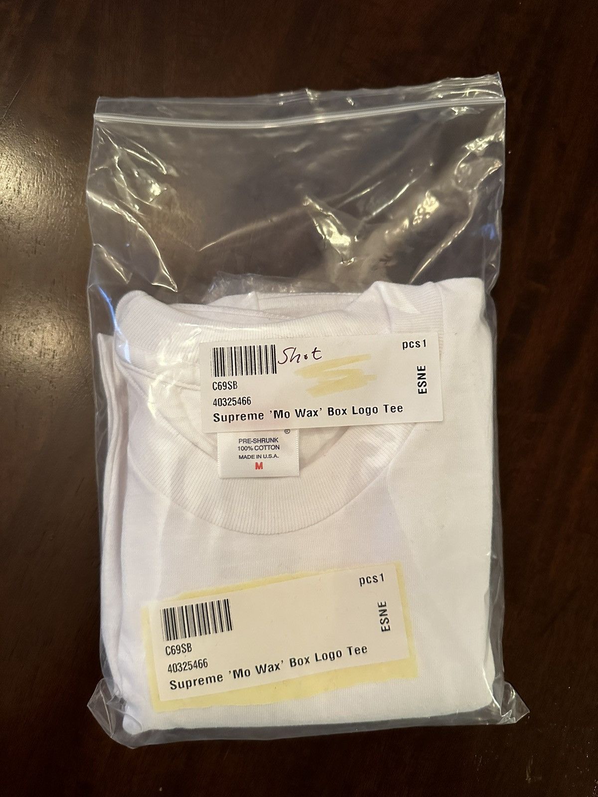 Supreme Supreme Mo’ Wax Box Logo Tee Size US M / EU 48-50 / 2 - 7 Thumbnail