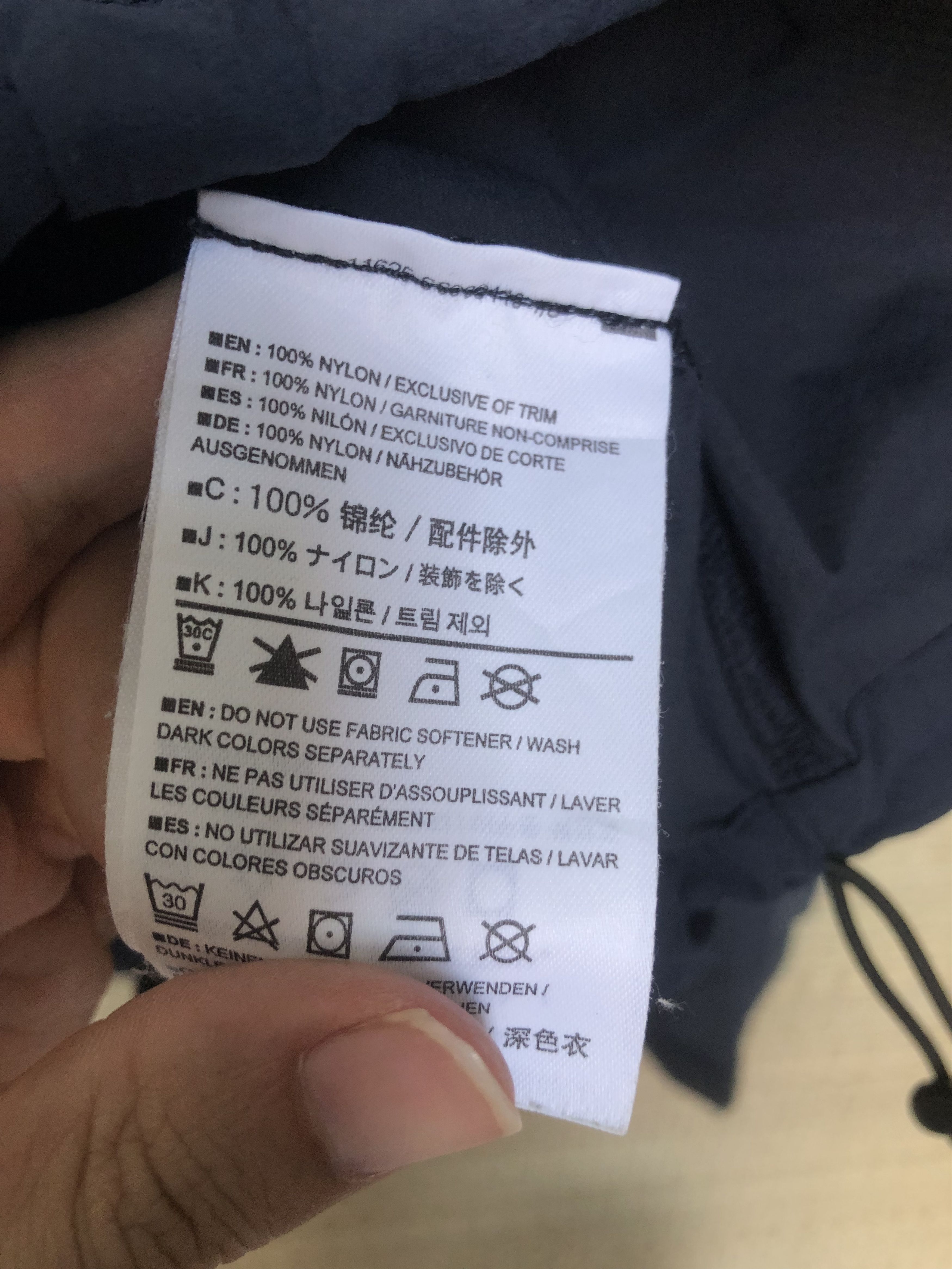 Arc'teryx navy windbreaker Size US M / EU 48-50 / 2 - 5 Thumbnail