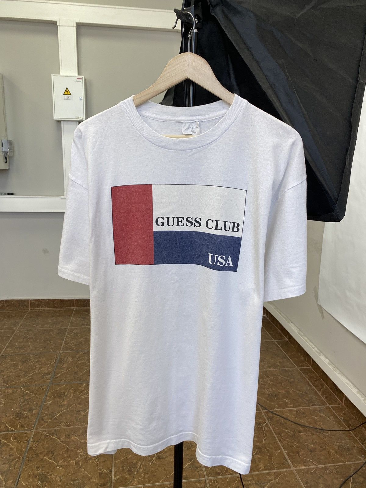 Guess 🇺🇸 Vintage 90s Guess Club USA rare retro t-shirt Y2K hype Size US XL / EU 56 / 4 - 1 Thumbnail