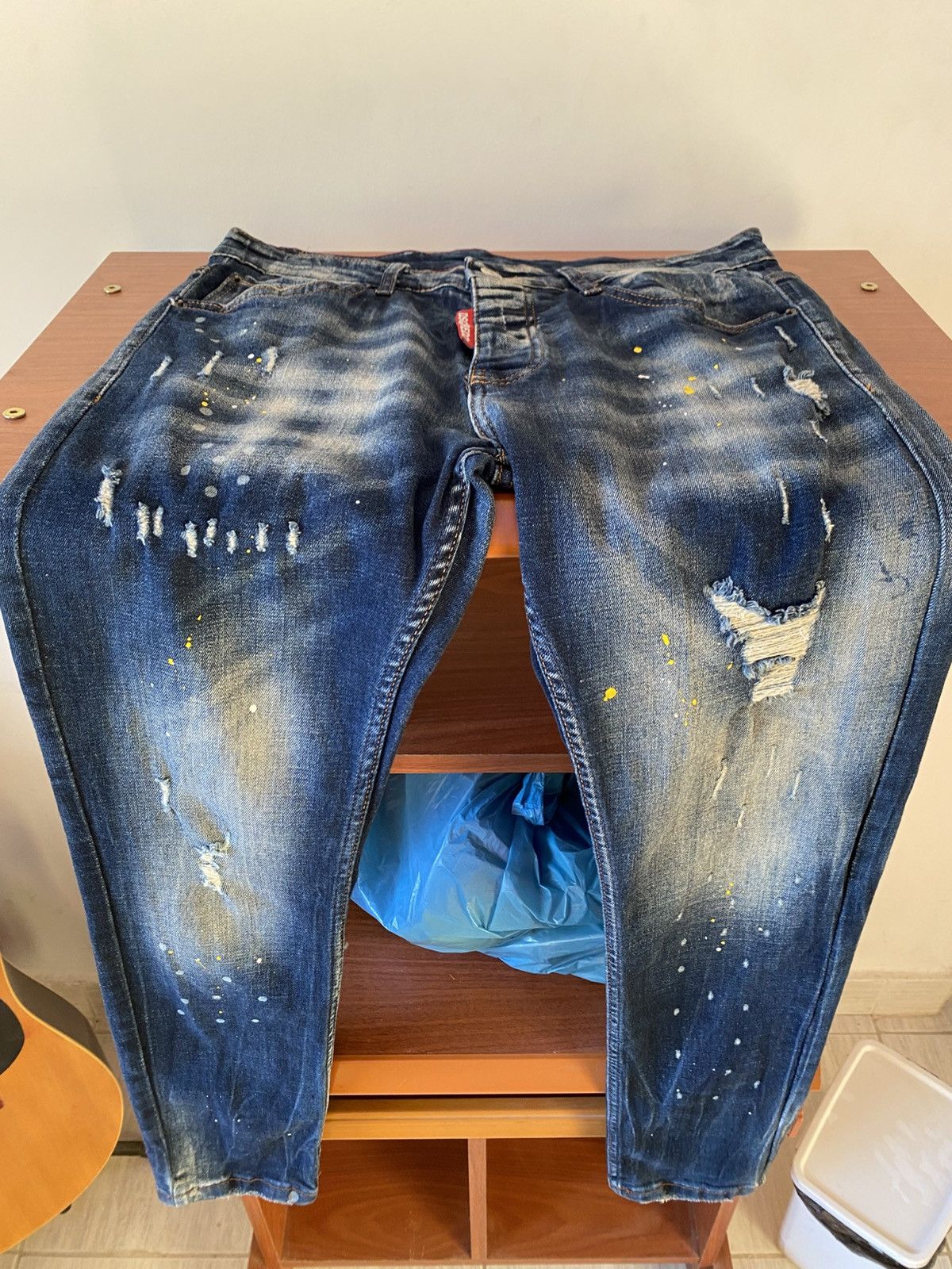 DS2 Paint Distressed ICON Jeans