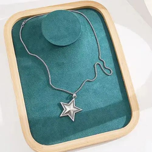 Other Star Design Chain and Star Size ONE SIZE - 2 Thumbnail