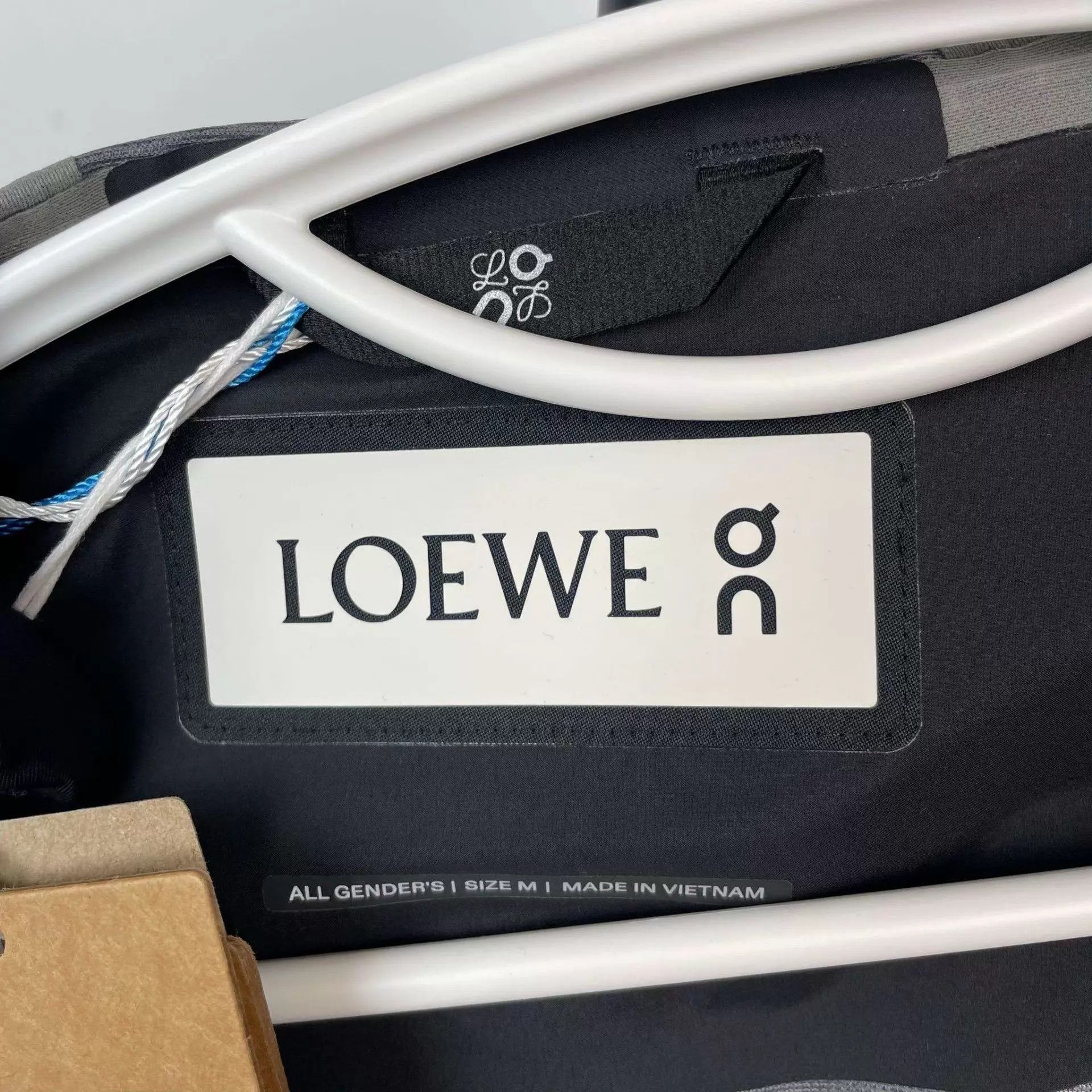 Loewe Loewe black raincoat M new w/ tags box Size US M / EU 48-50 / 2 - 5 Thumbnail