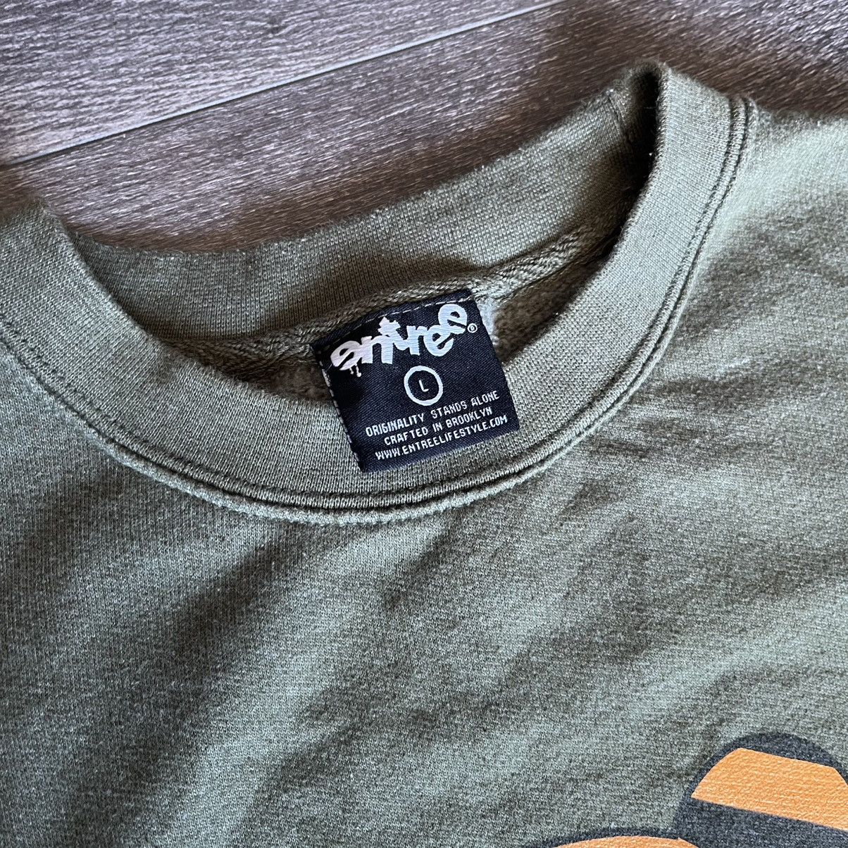 Entree Lifestyle Vintage 2000s Entree Lifestyle Bear Striped Logo Sweatshirt Size US L / EU 52-54 / 3 - 5 Thumbnail