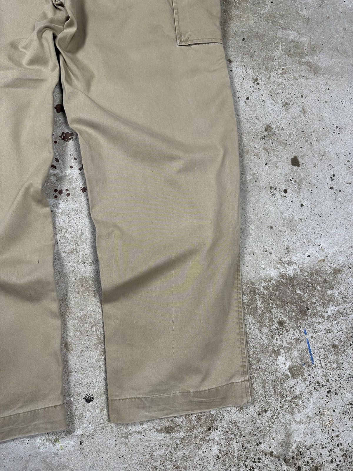 Tommy Hilfiger × Vintage Vintage Y2K Tommy Hilfiger Beige Baggy Cargo Pants Size US 33 - 11 Thumbnail