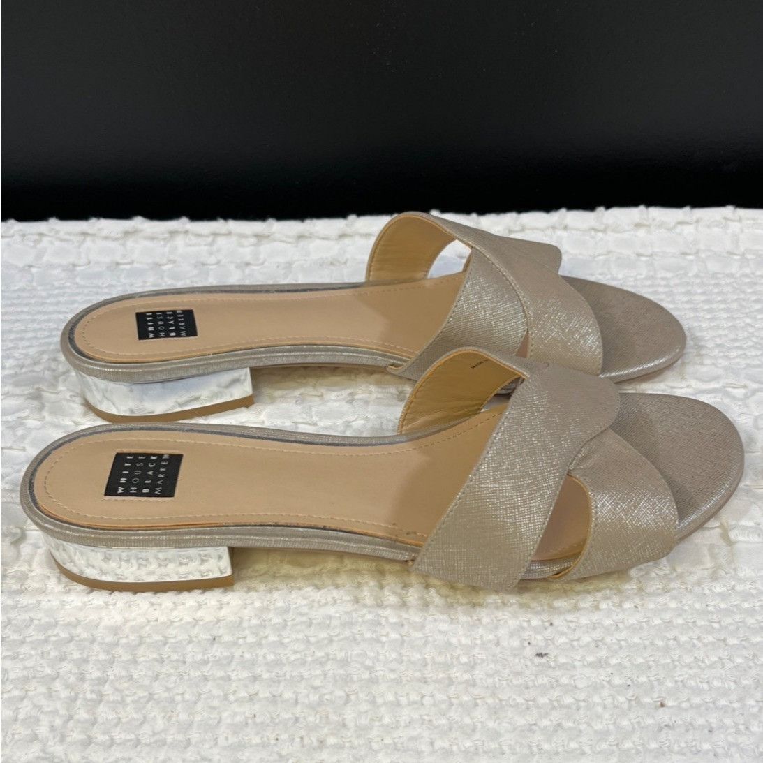 White House Black Market White House Black Market Women's Beige Shoes/Sandals Sz 9M S Size US 9 / IT 39 - 3 Thumbnail