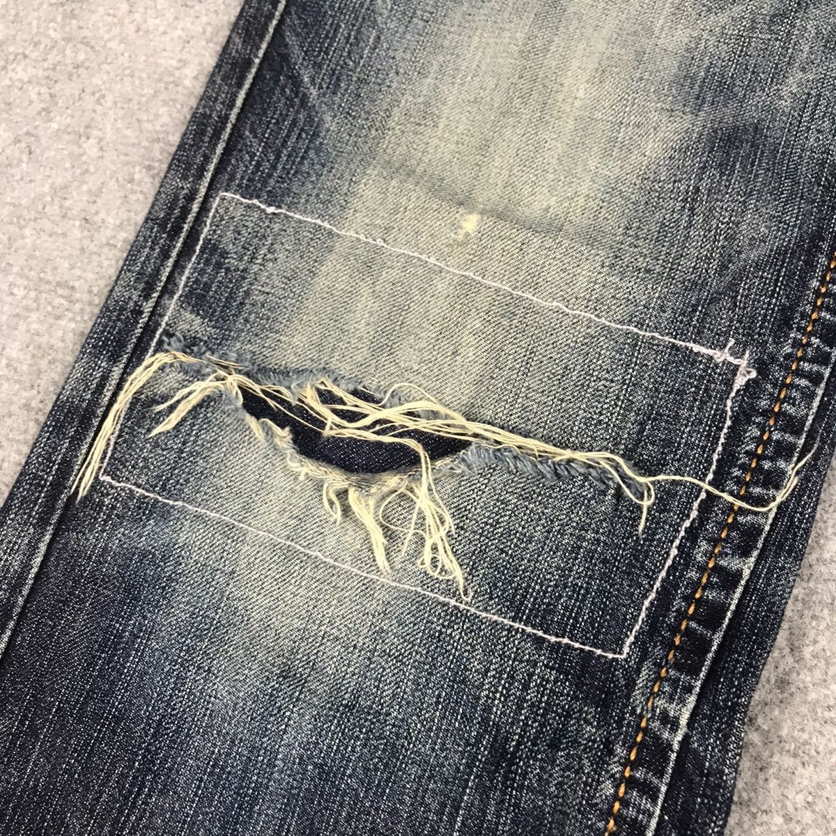 Blue Blue Japan × If Six Was Nine × Japanese Brand FLARED DISTRESSED EDWIN JAPANESE DENIM PANTS Size US 28 / EU 44 - 4 Thumbnail