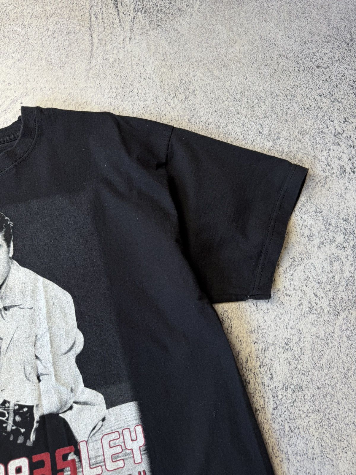 Vintage Vintage 1990 Official Elvis Presley T-shirt Size US XL / EU 56 / 4 - 11 Thumbnail