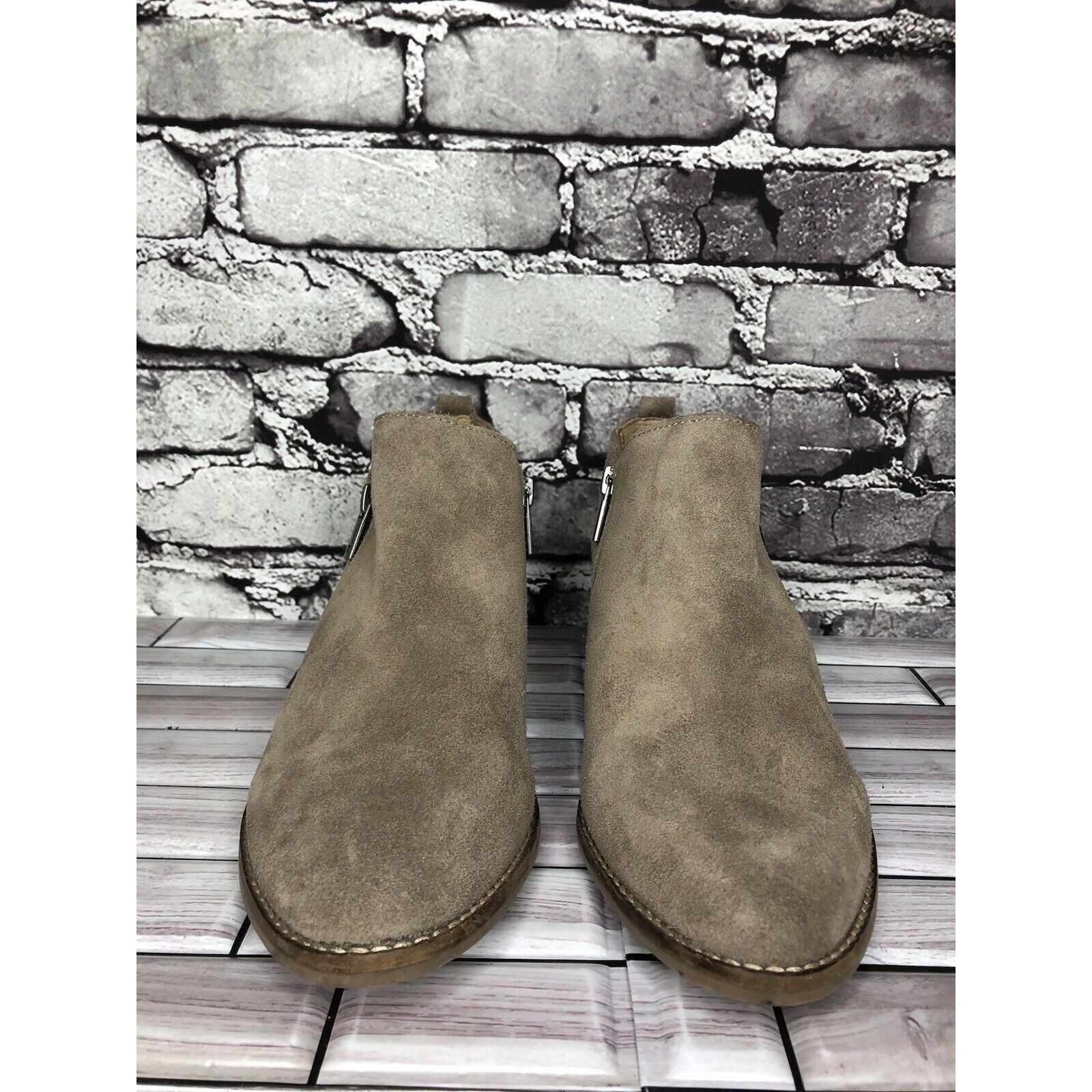 Lucky Brand Lucky Brand Fineses Taupe Suede Leather Double Zipper Heels Size US 10 / IT 40 - 21 Thumbnail