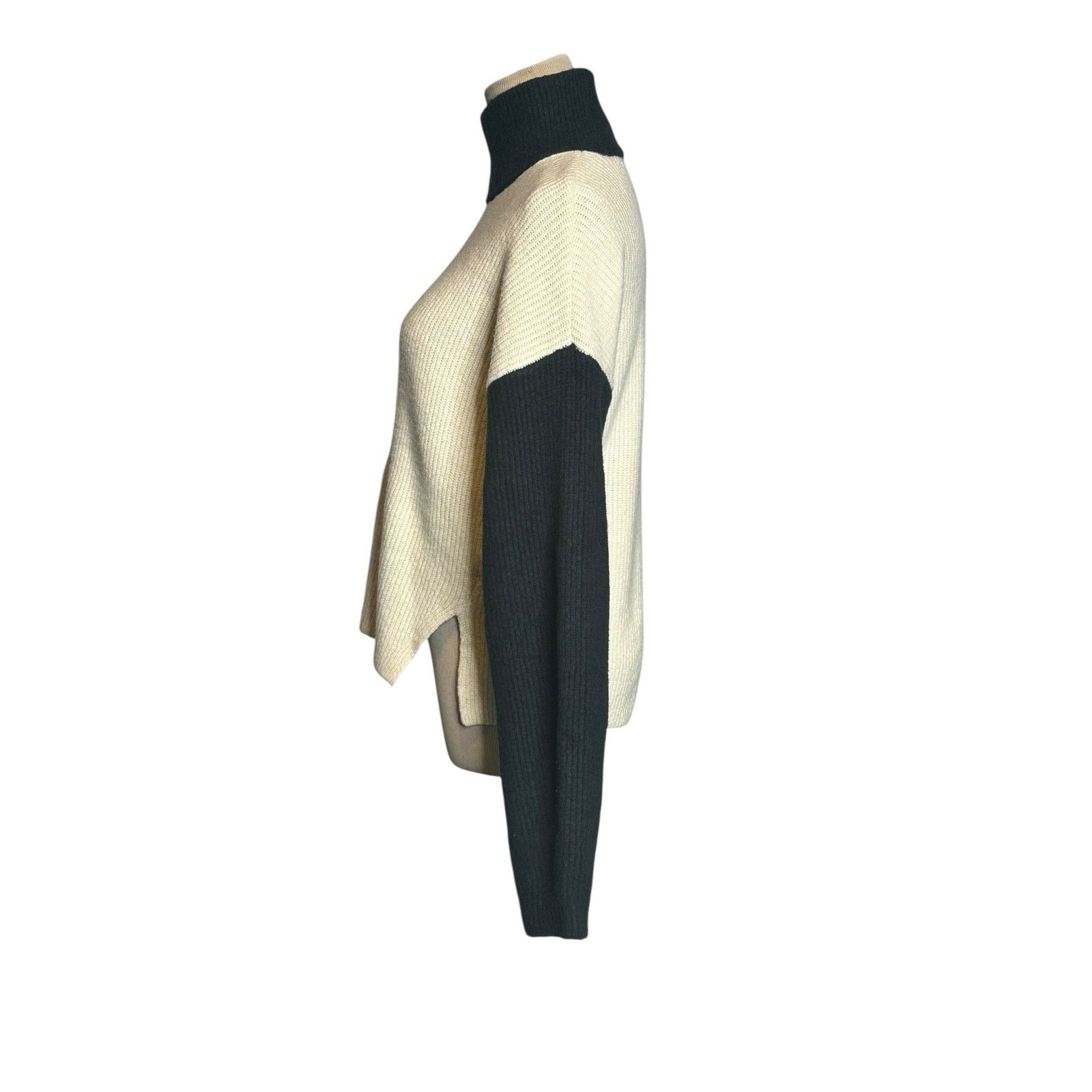 Abercrombie & Fitch Abercrombie & Fitch Color Block Pullover Sweater Size XS Size XS / US 0-2 / IT 36-38 - 11 Thumbnail