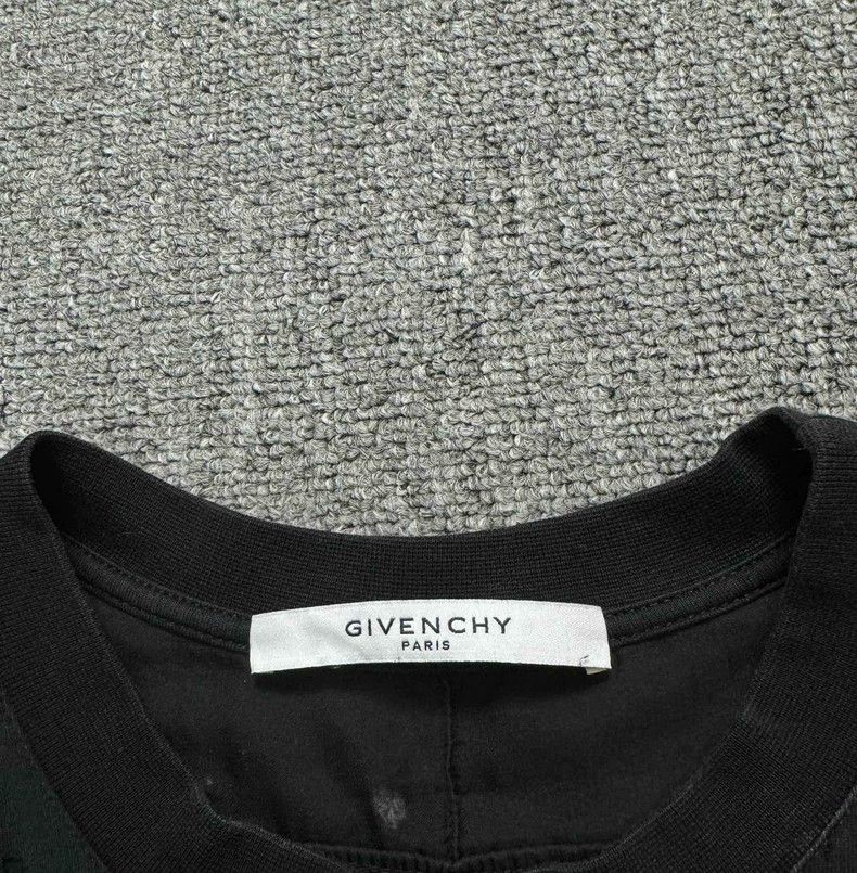 Givenchy Givenchy Black Large Destroyed Logo Short-Sleeve T-Shirt ( Size US S / EU 44-46 / 1 - 3 Thumbnail