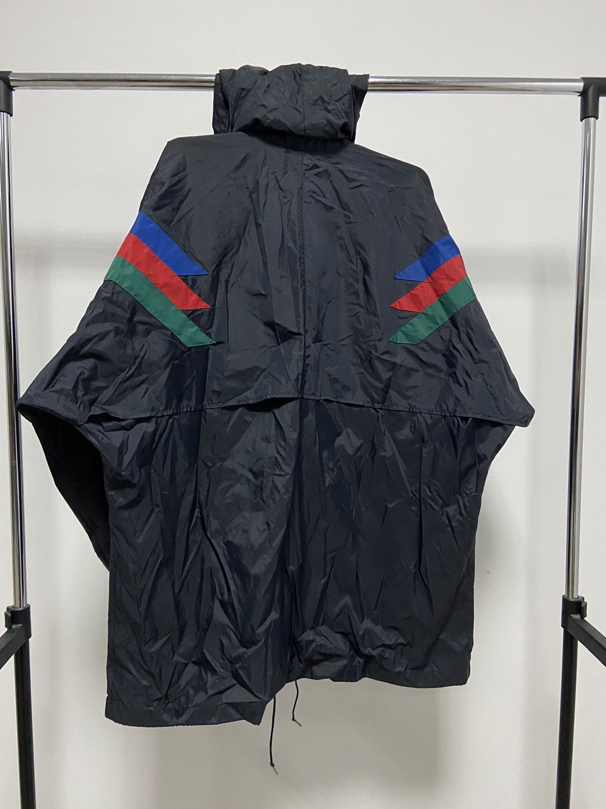 Adidas × Vintage Adidas Vintage Windbreaker Light Jacket Stripes Raincoat Size US XL / EU 56 / 4 - 3 Thumbnail