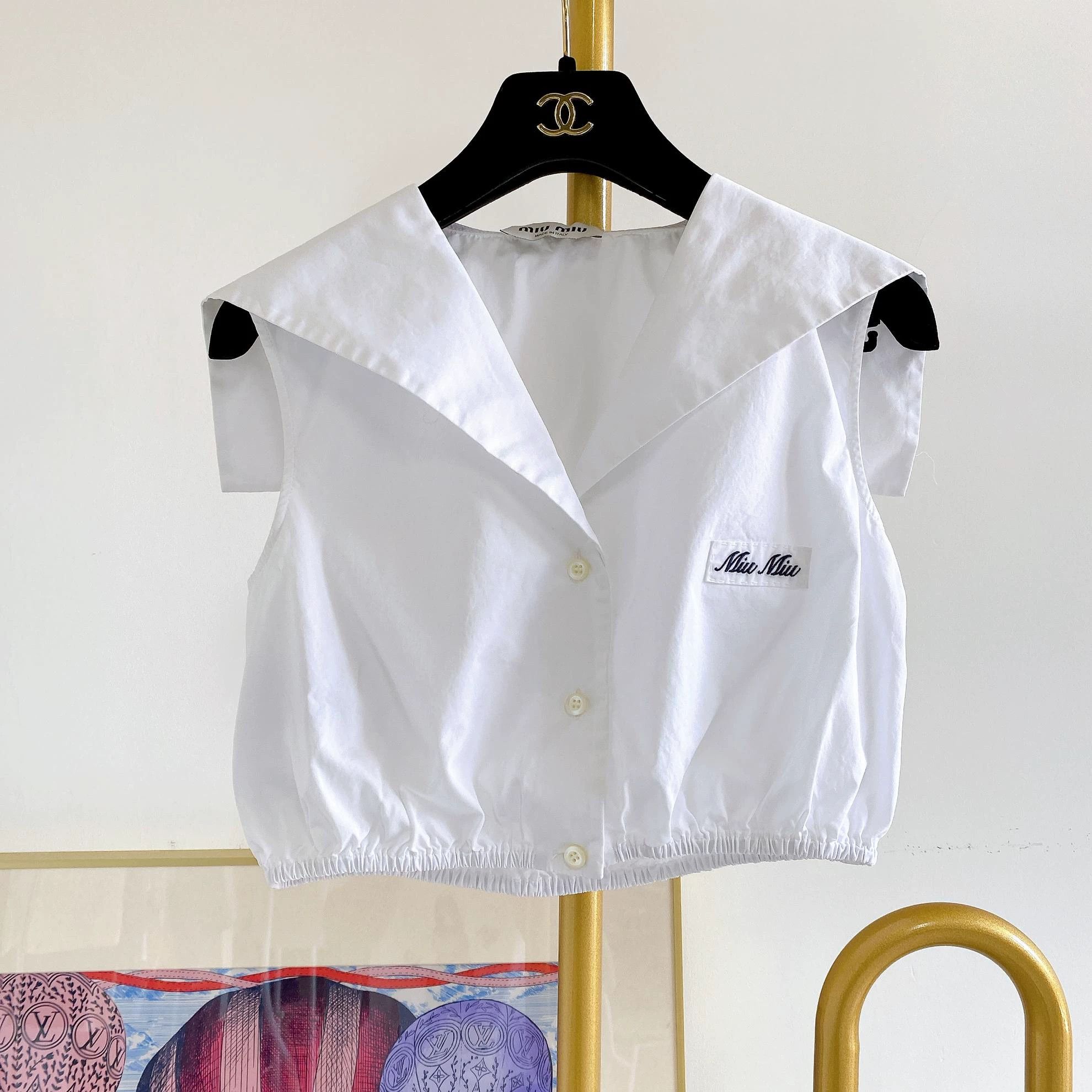 Miu Miu MIU MIU White Sleeveless Shirt Size XS / US 0-2 / IT 36-38 - 1 Thumbnail