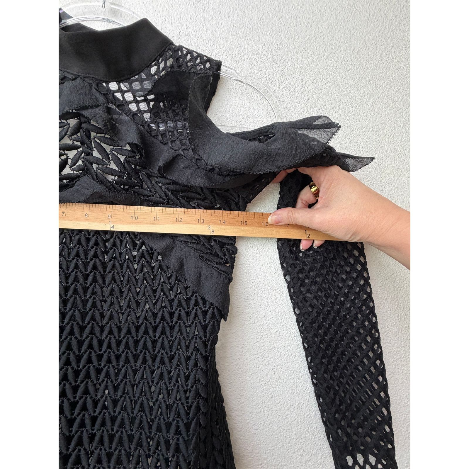Self-Portrait Self-Portrait Black Purl Knit Cold Shoulder Top US 4 Size S / US 4 / IT 40 - 14 Thumbnail