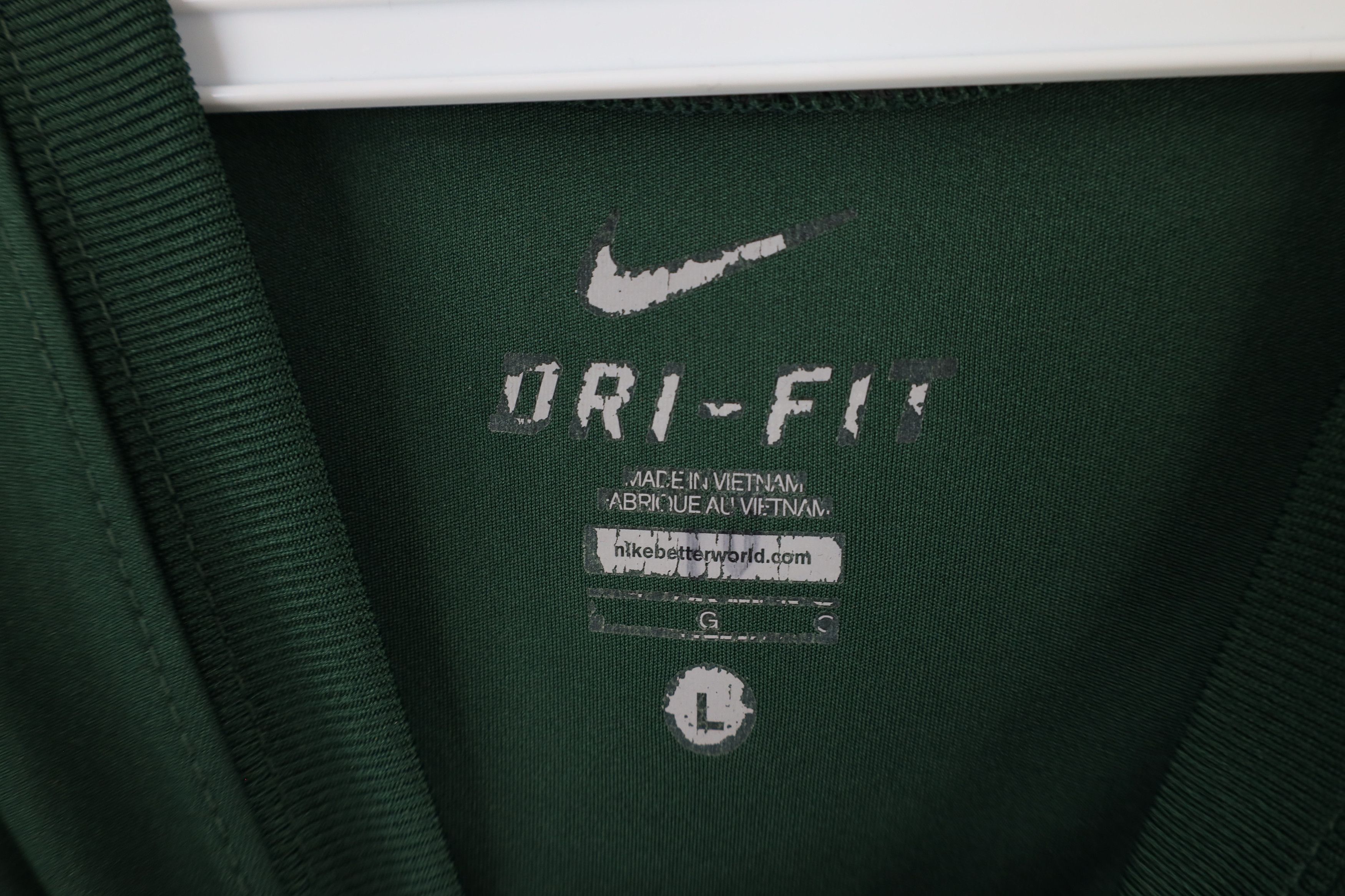 Nike × Vintage Nike Michigan State University Short Sleeve T-Shirt Green Size US L / EU 52-54 / 3 - 9 Thumbnail