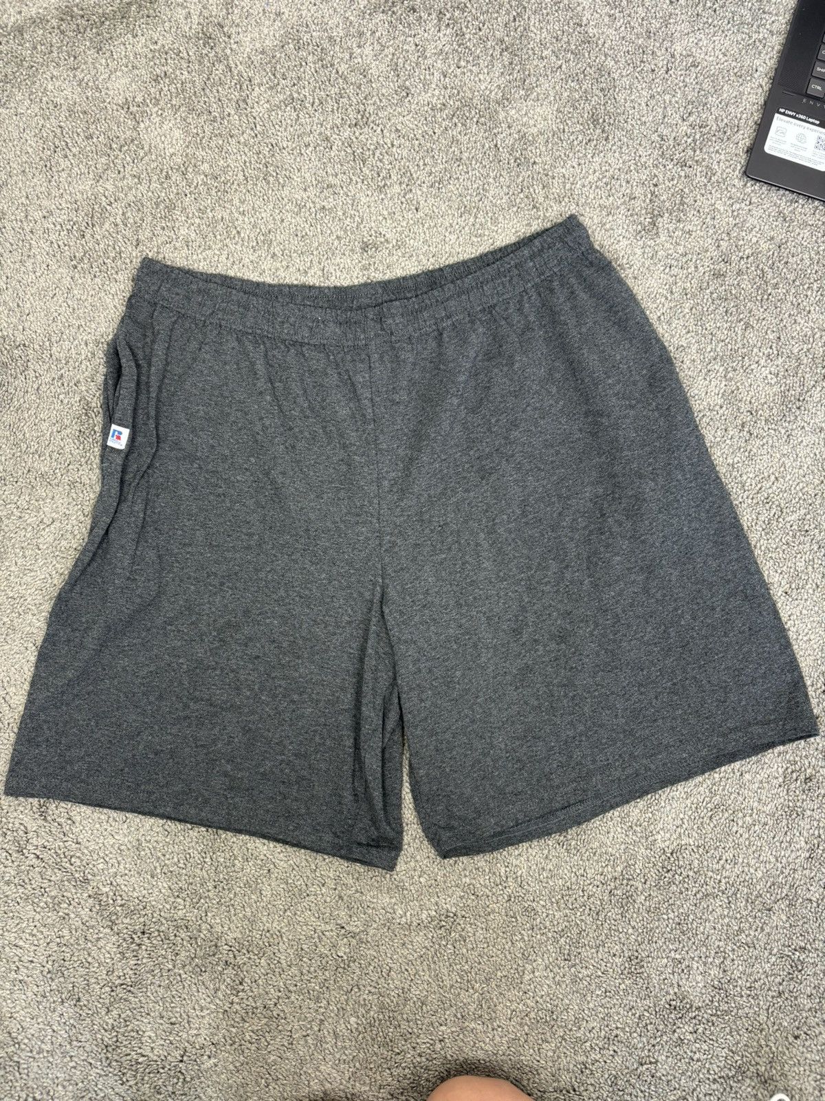 Russell Athletic × Vintage Vintage 90s gray russell athletic sweatshorts Size US 34 / EU 50 - 1 Thumbnail