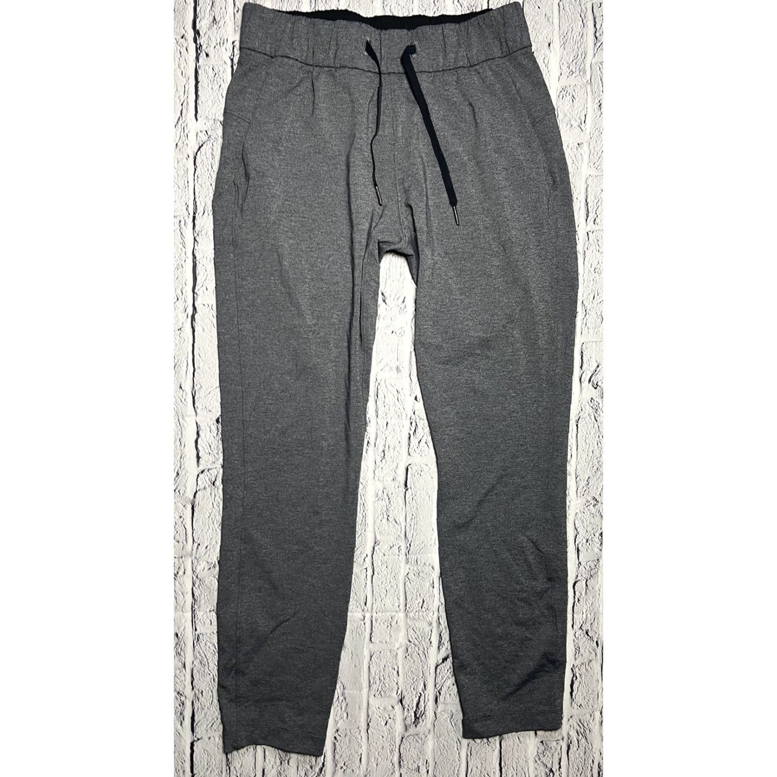 Lululemon Lululemon On The Fly Pant Women Gray Travel Crop Active Pants Size 4 Size 27" / US 4 / IT 40 - 2 Thumbnail