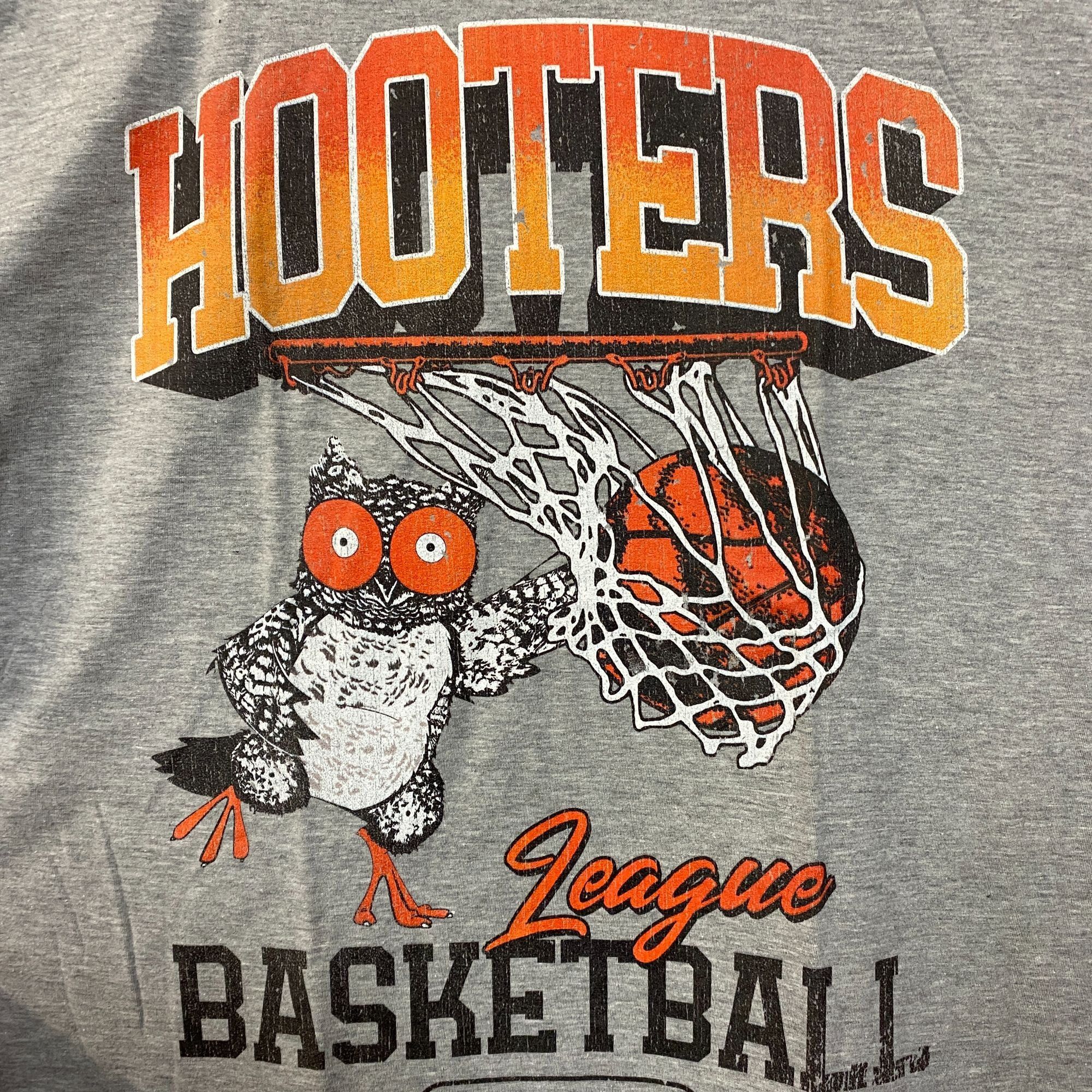 Ripple Junction Hooters League Basketball T-Shirt Size Extra Large Size US XL / EU 56 / 4 - 2 Thumbnail