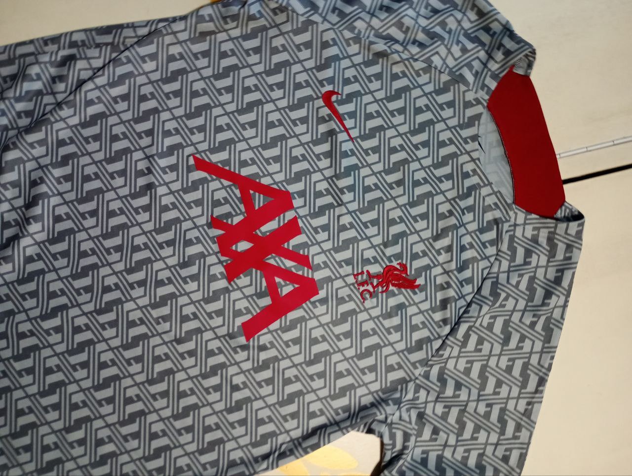 Nike Nike Liverpool FC Jersey 2022-2023 Size US L / EU 52-54 / 3 - 5 Thumbnail