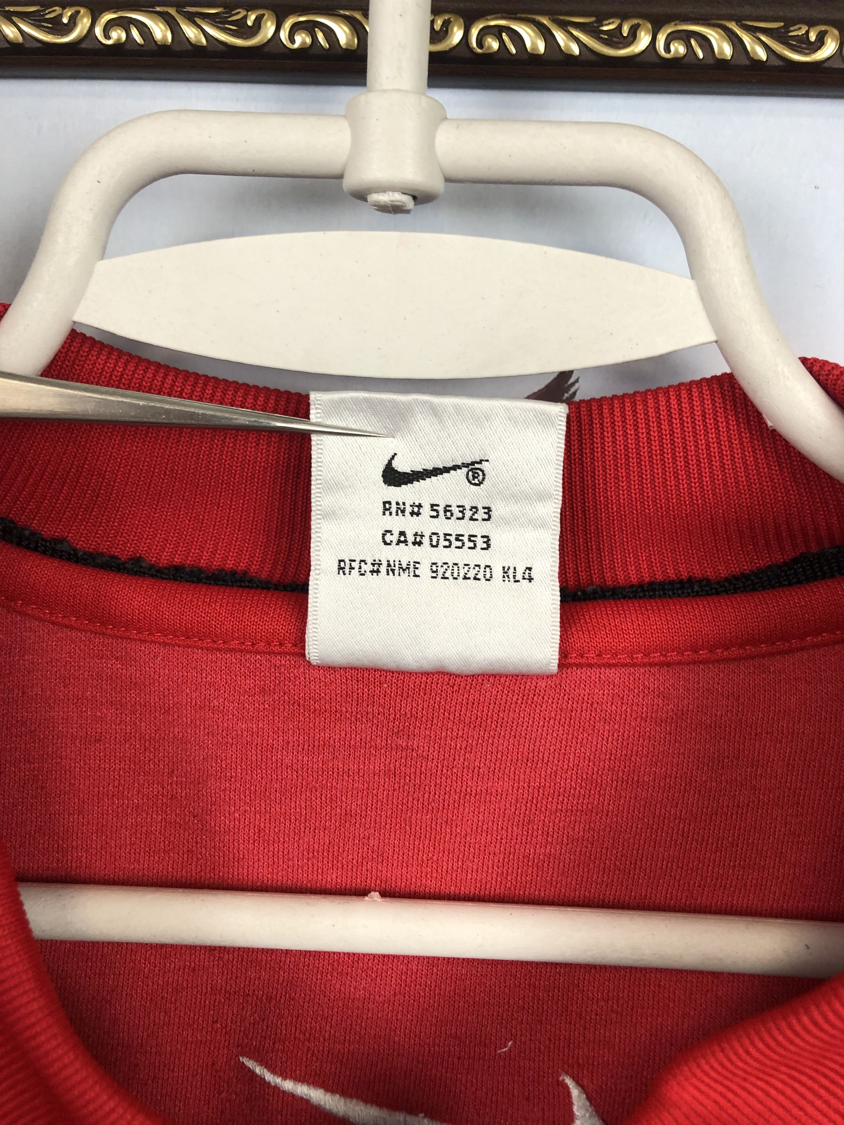 Nike Vintage Nike Sweatshirt Big Swoosh Rare Red Hype Size US M / EU 48-50 / 2 - 10 Thumbnail