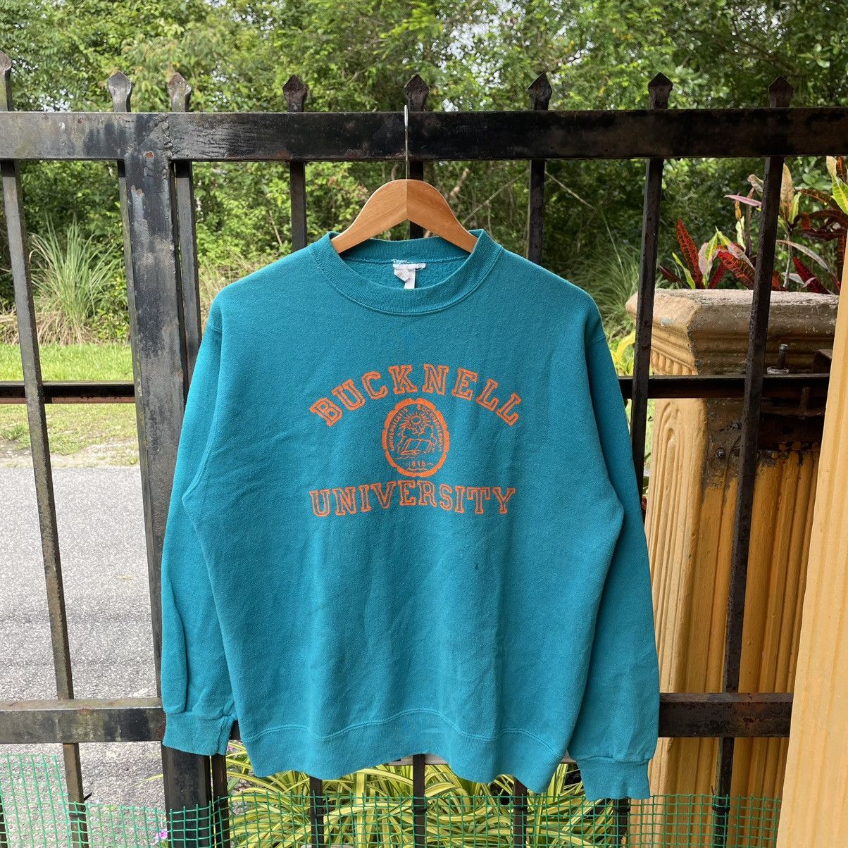 Vintage 🔥Vintage 90s Bucknell University Big Logo Sweatshirts Size US M / EU 48-50 / 2 - 1 Thumbnail