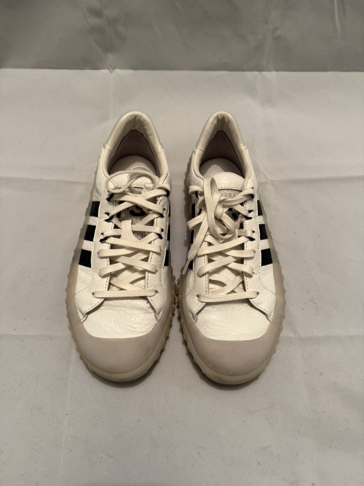 Adidas × Y-3 Adidas Y-3 GR.1P low-top sneaker in core white/black. Size US 7.5 / EU 40-41 - 3 Thumbnail
