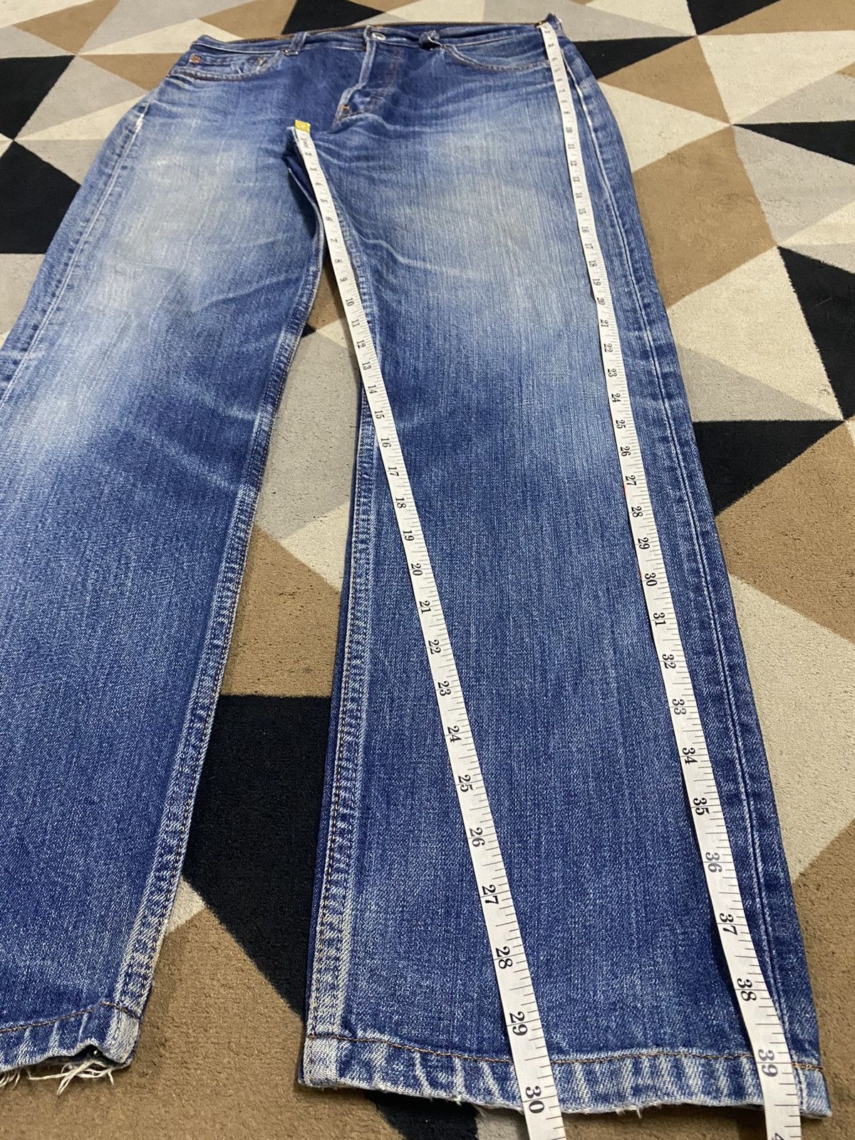 Levi's Vintage Clothing Vintage Levis 501 Y2K Blue Wash Distressed Jeans Size US 31 - 12 Thumbnail