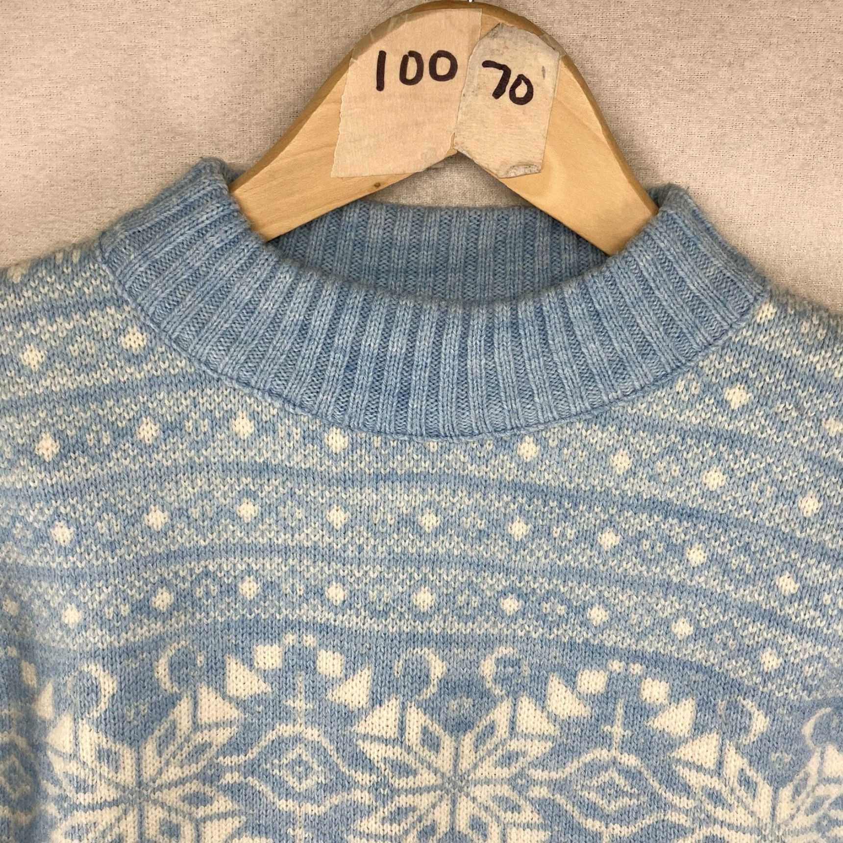 Jantzen VINTAGE Jantzen Sweater Women L Powder Blue Mixed Knit Snowflakes EUC Size L / US 10 / IT 46 - 4 Thumbnail