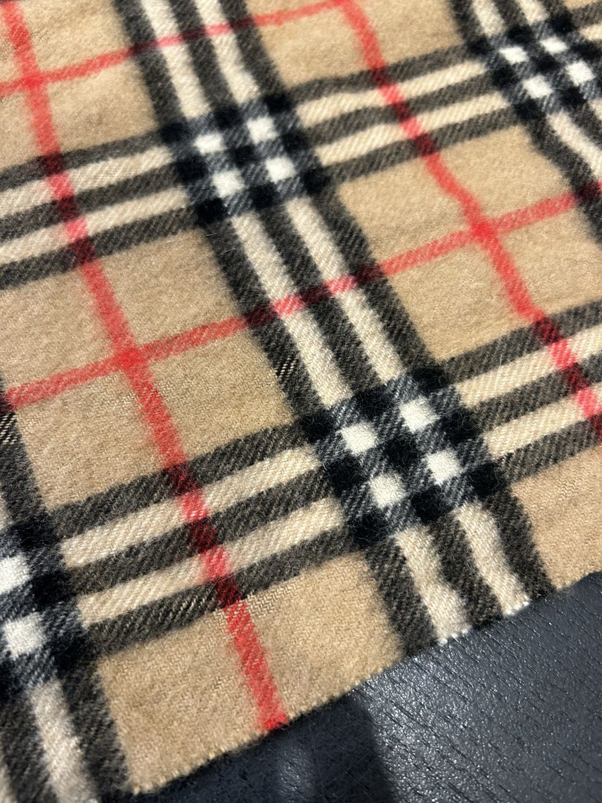 Burberry Burberry Cashmere Classic Plaid Scarf Size ONE SIZE - 4 Thumbnail