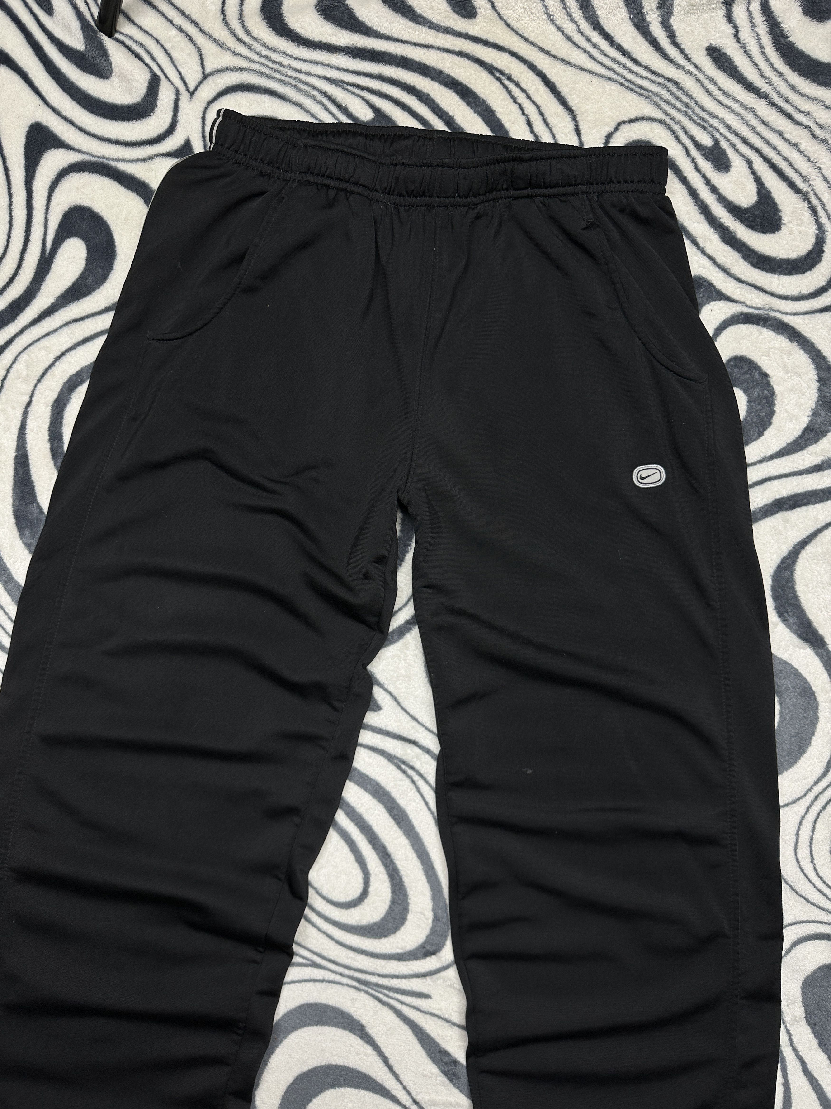 Nike Nike Vintage Mens Baggy Track Pants Size US 36 / EU 52 - 2 Thumbnail