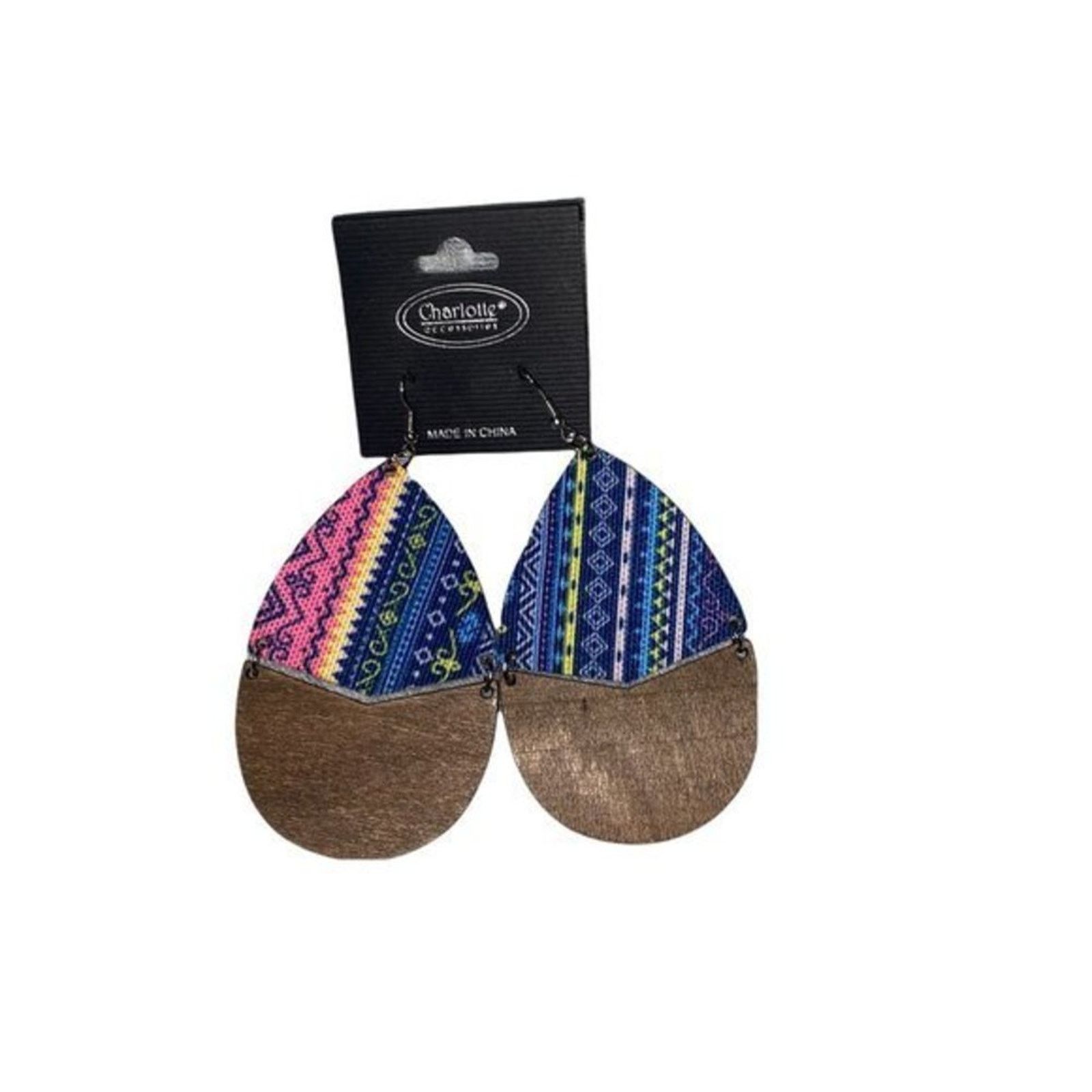 Other NWT Wooden Fabric Covered Boho Aztec Dangle Earrings Blue Size ONE SIZE - 1 Thumbnail