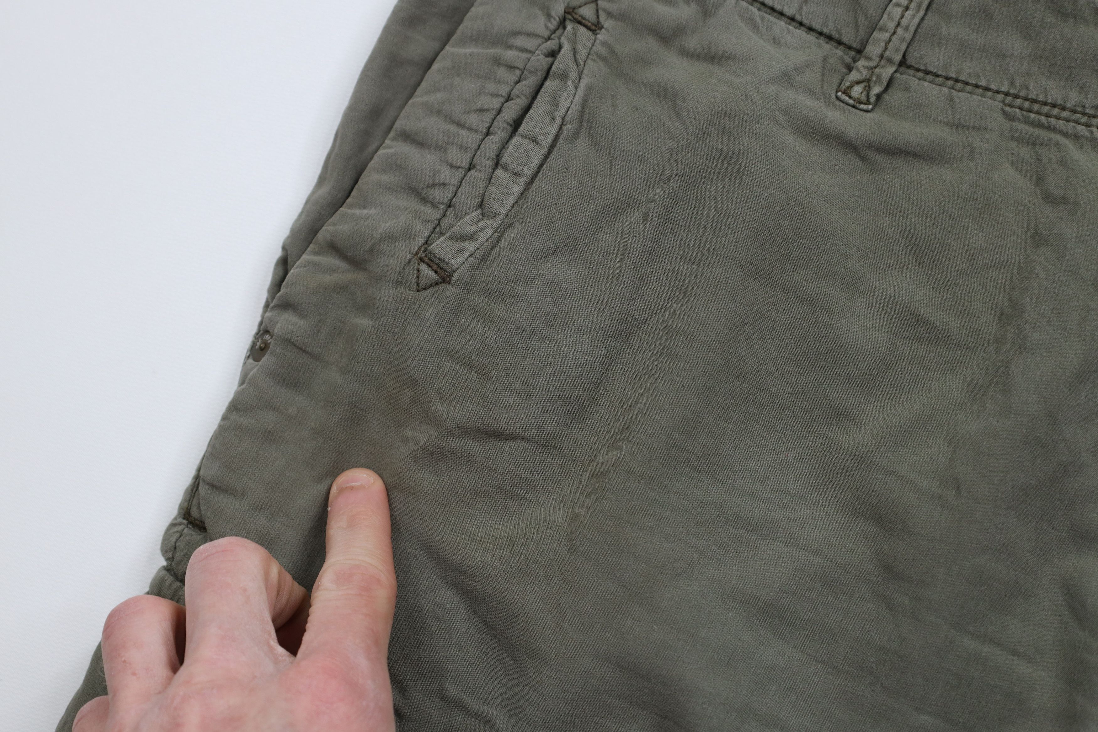 Tommy Bahama × Vintage Vintage Tommy Bahama Stonewash Above Knee Cargo Shorts Size US 33 - 6 Thumbnail