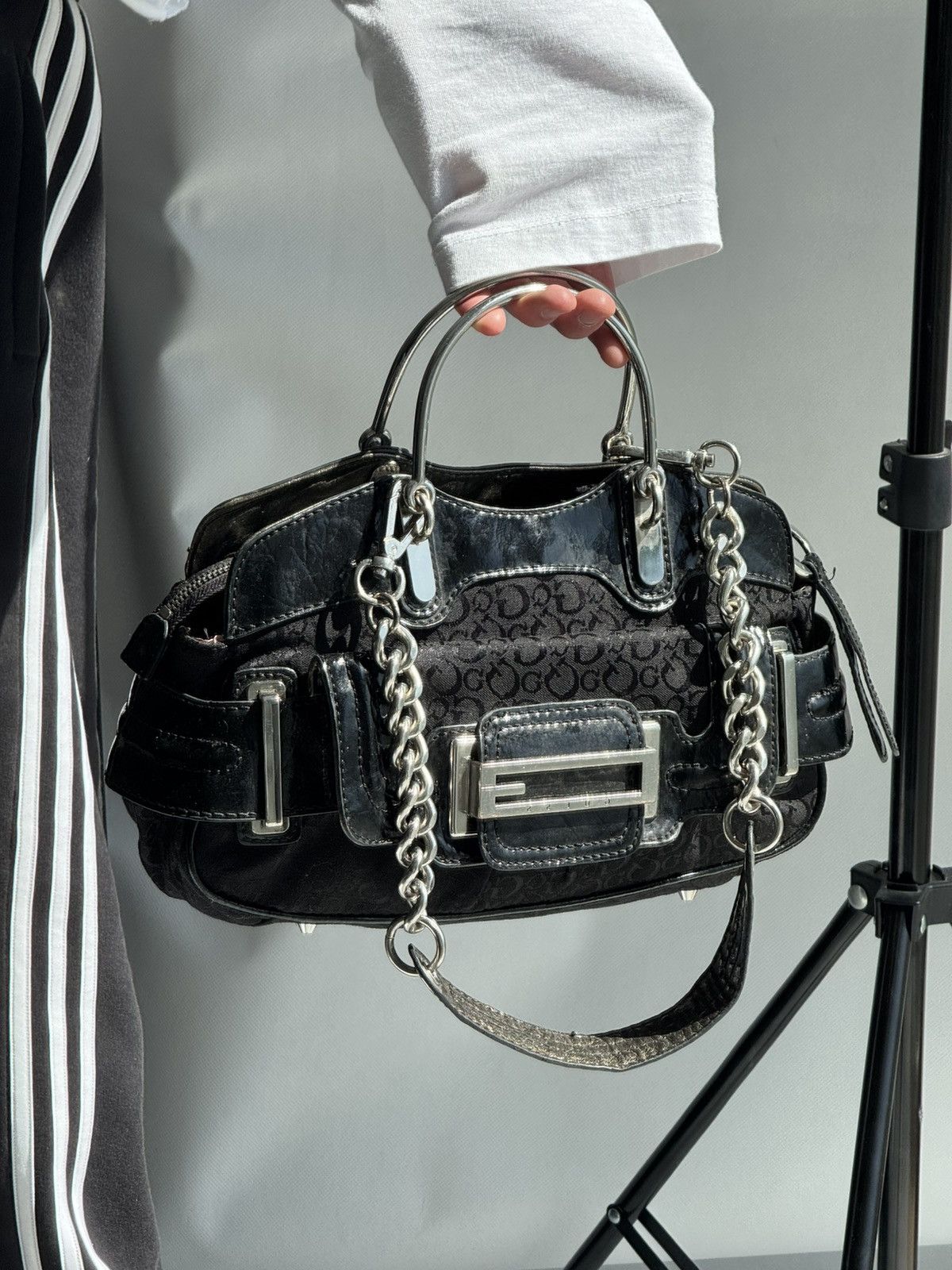 Guess Guess vintage buckle logo bag baguette mini 00s Y2k Handbag Size ONE SIZE - 2 Thumbnail