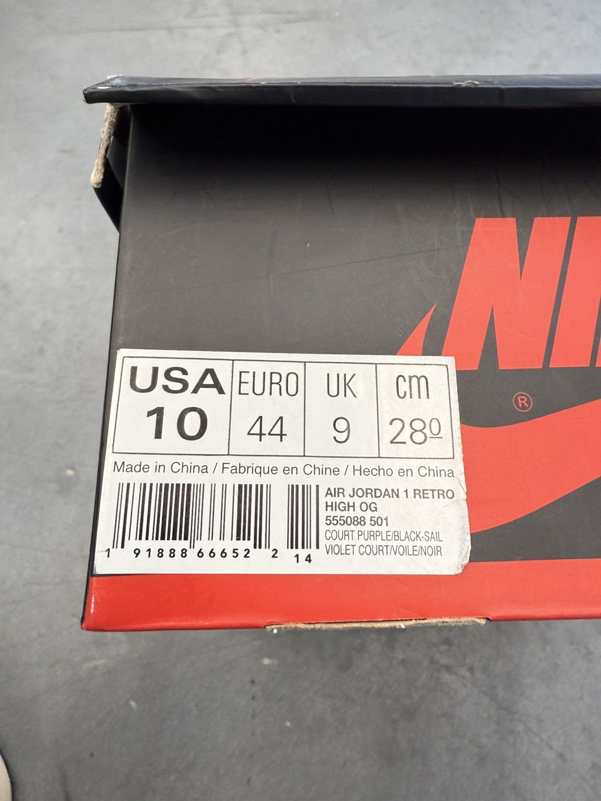 Jordan Brand 2018 Air Jordan 1 Retro High Court Purple Size US 10 / EU 43 - 16 Thumbnail