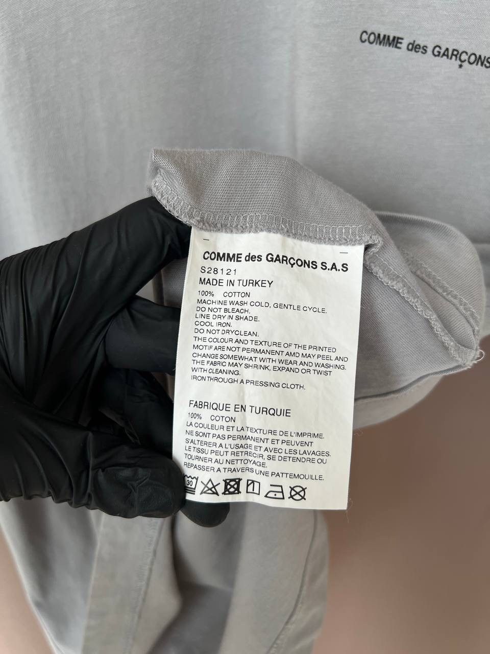 Comme des Garcons Comme Des Garcons Logo-Print T-Shirt Mens Size L Basic Logo Size US L / EU 52-54 / 3 - 11 Thumbnail