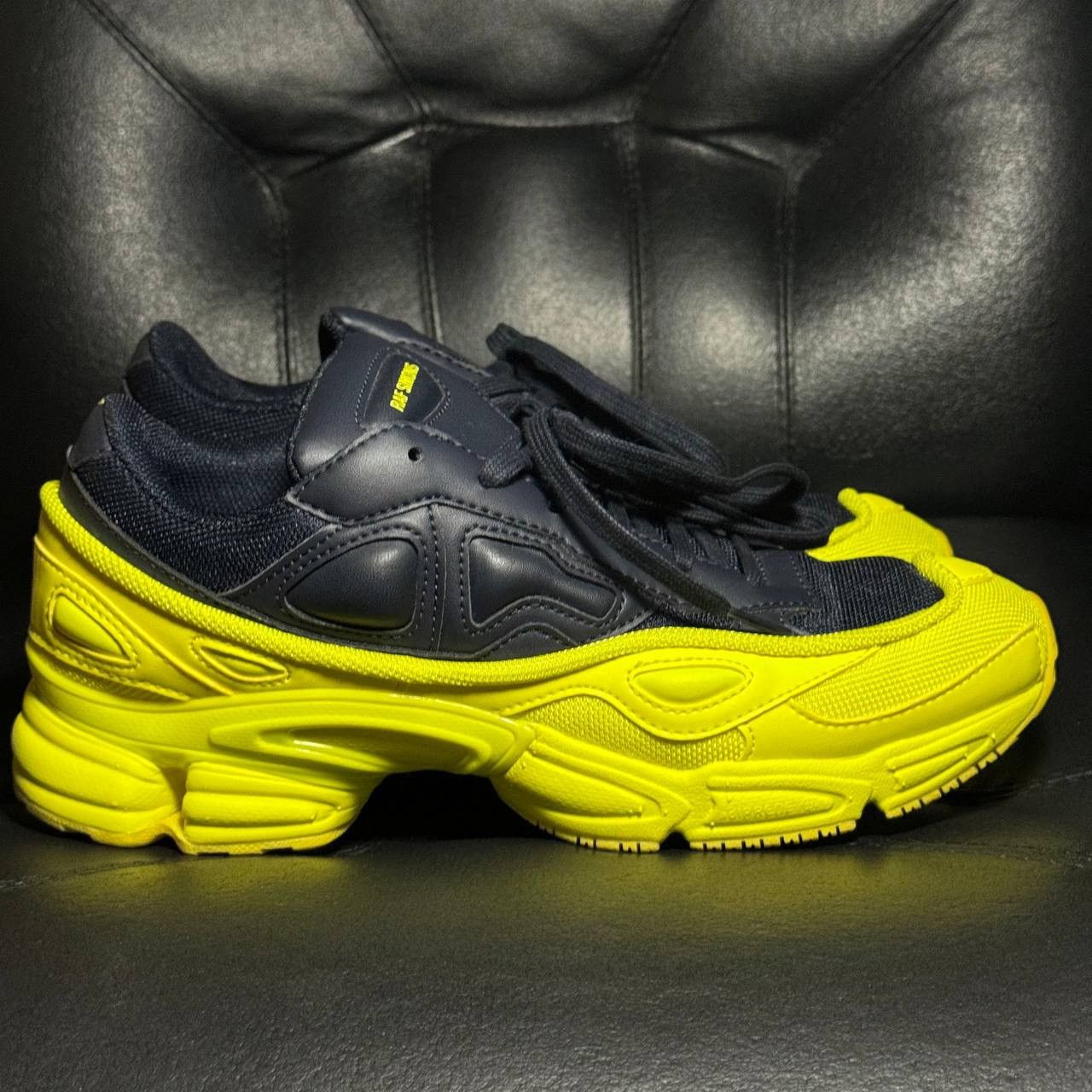 Adidas × Raf Simons 7,5us Adidas Raf Simons Ozweego Yellow FW18 Size US 7.5 / EU 40-41 - 1 Thumbnail