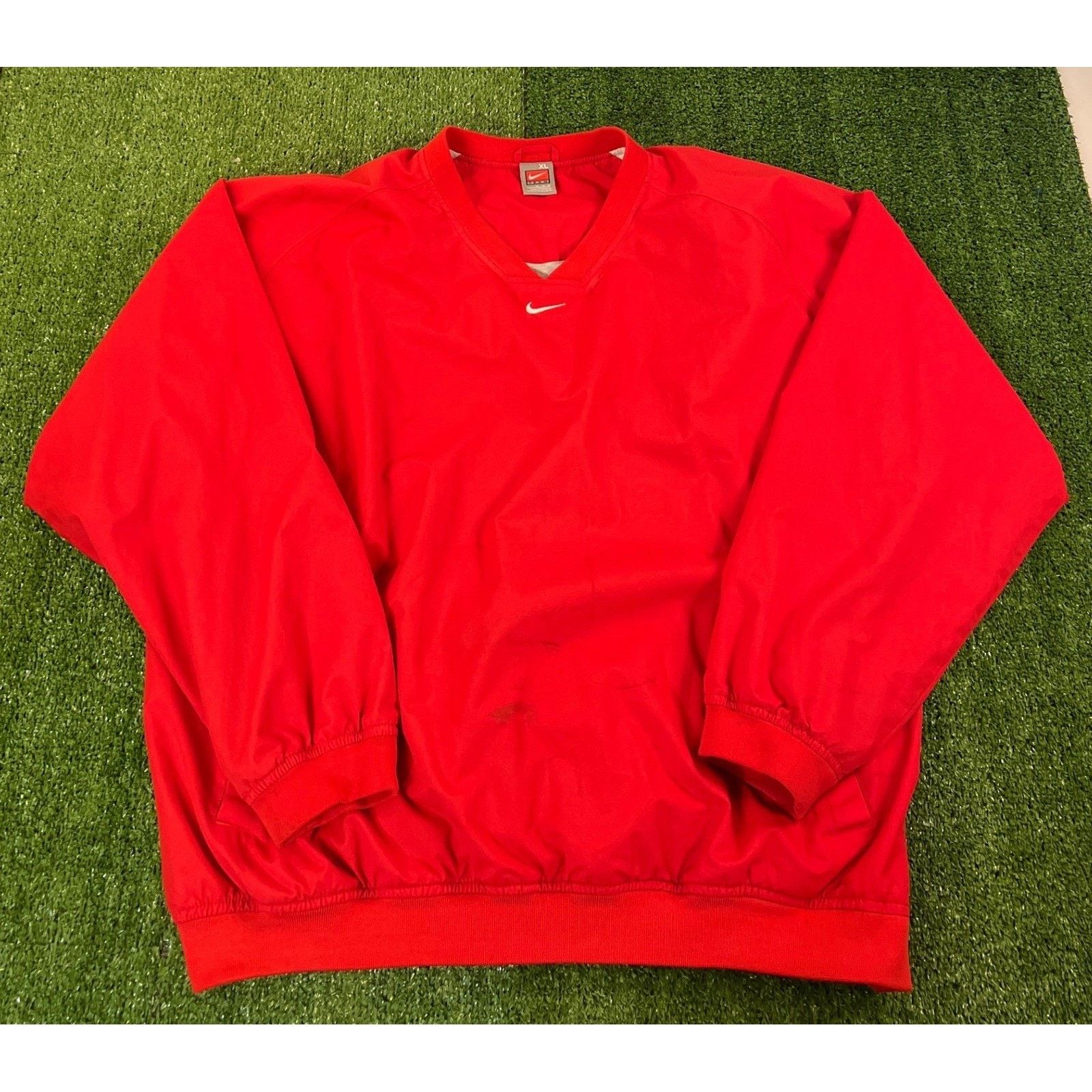 Nike Nike Team Mens XL Red V Neck Windbreaker Heavy Pullover Size US XL / EU 56 / 4 - 1 Thumbnail