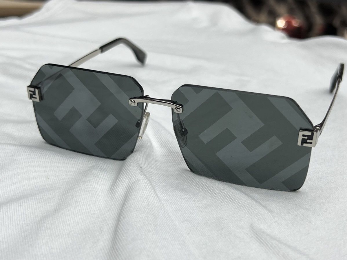 Fendi Fendi Sunglasses Size ONE SIZE - 1 Thumbnail