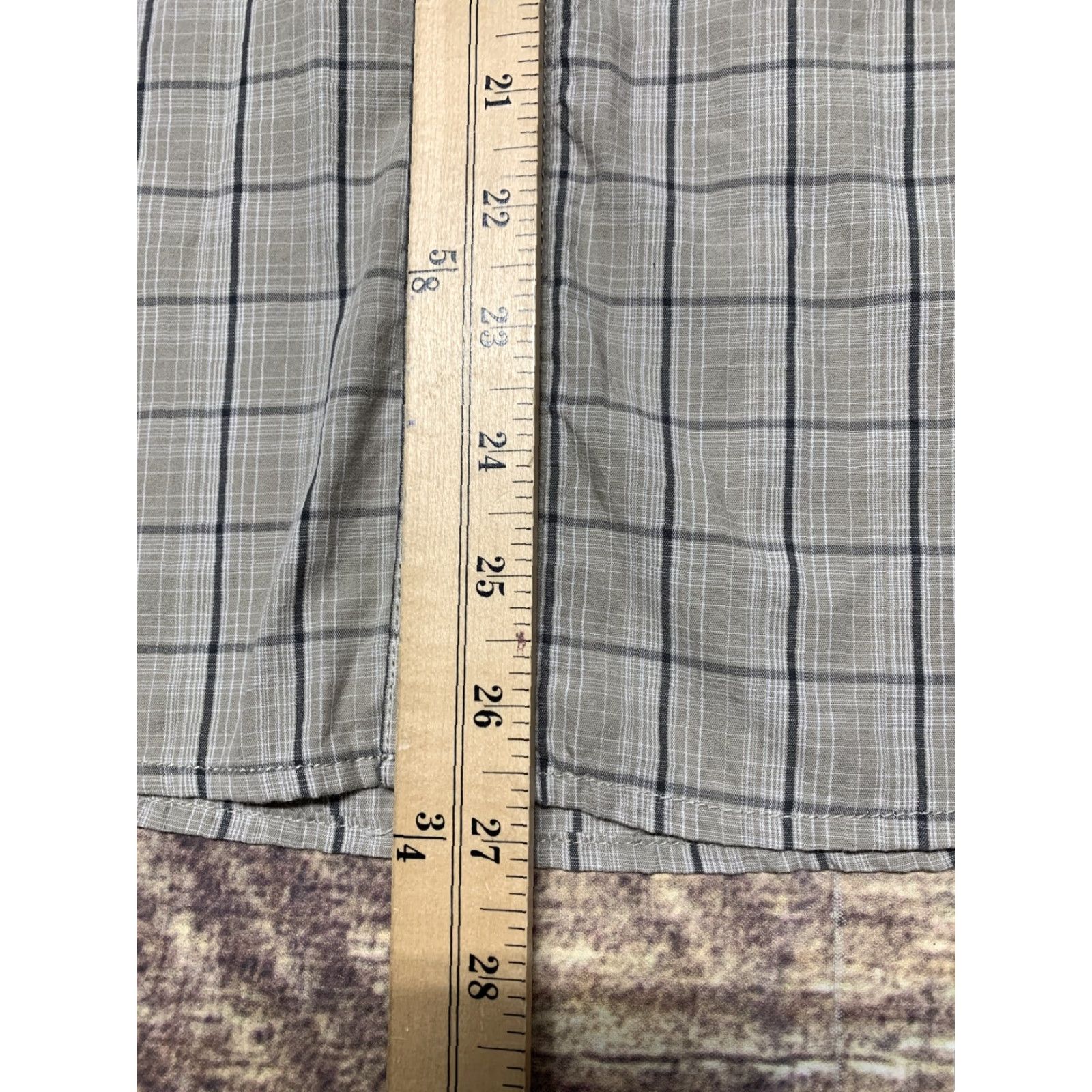 Wrangler Wrangler Mens Long Sleeve Shirt Tan Plaid Size Large Western Button-Down Cowboy Casual Workwear Capable of Regular Fit by Wrangler Men Size US L / EU 52-54 / 3 - 7 Thumbnail