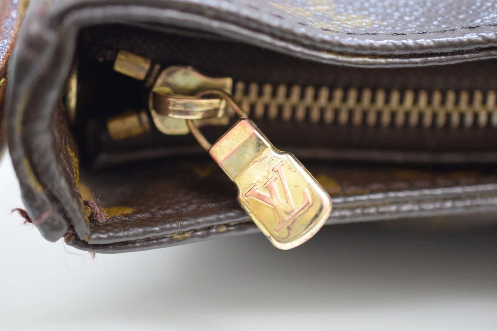 Louis Vuitton Louis Vuitton Looping GM Monogram Canvas Shoulder Bag M51145 Size ONE SIZE - 11 Thumbnail