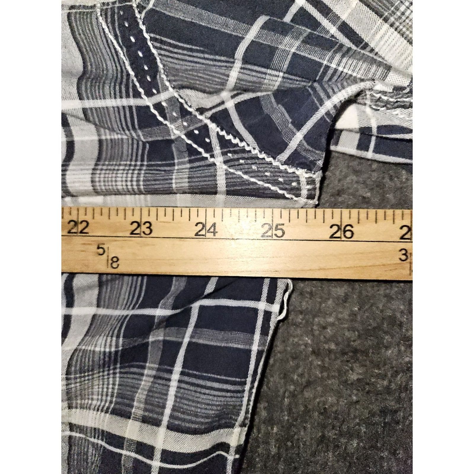 Vintage BKE Athletic Fit Pearl Snap Shirt Men's 3XL Gray Long Sleeve Plaid Western Button-Up - Chest 51 in, Easy Care, Pockets Size US XXL / EU 58 / 5 - 3 Thumbnail