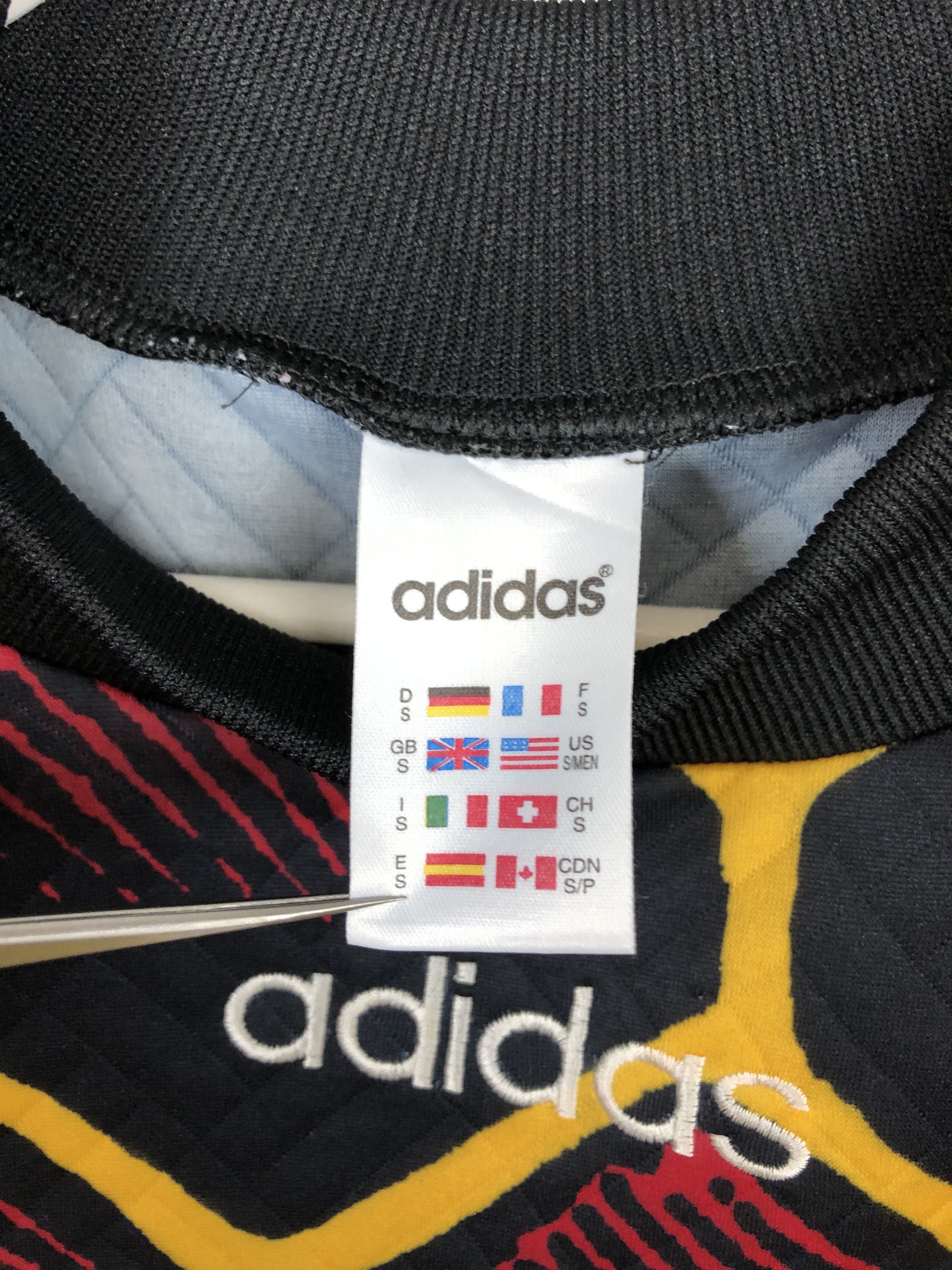Adidas Vintage 90's Adidas Football Goalkeeper Template Jersey Size US S / EU 44-46 / 1 - 6 Thumbnail